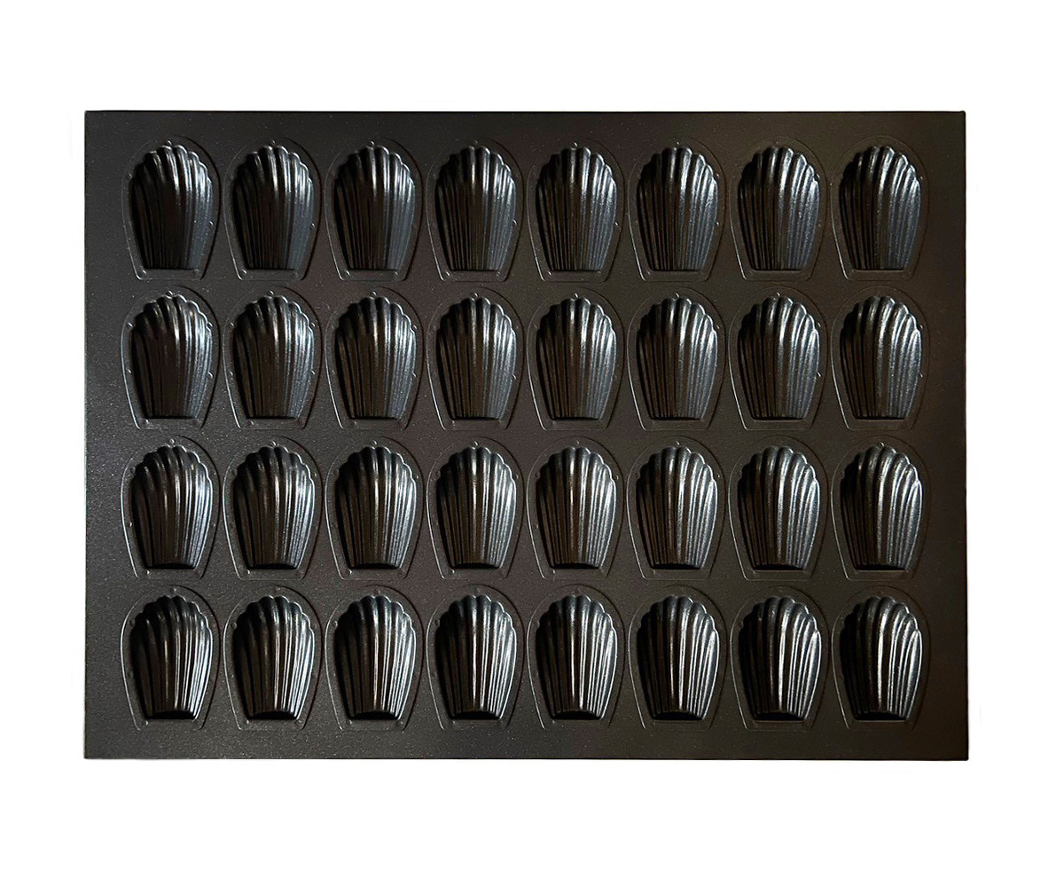 Teflon-Coated MB Commercial  Madeleines Pan (32 pieces) Box type