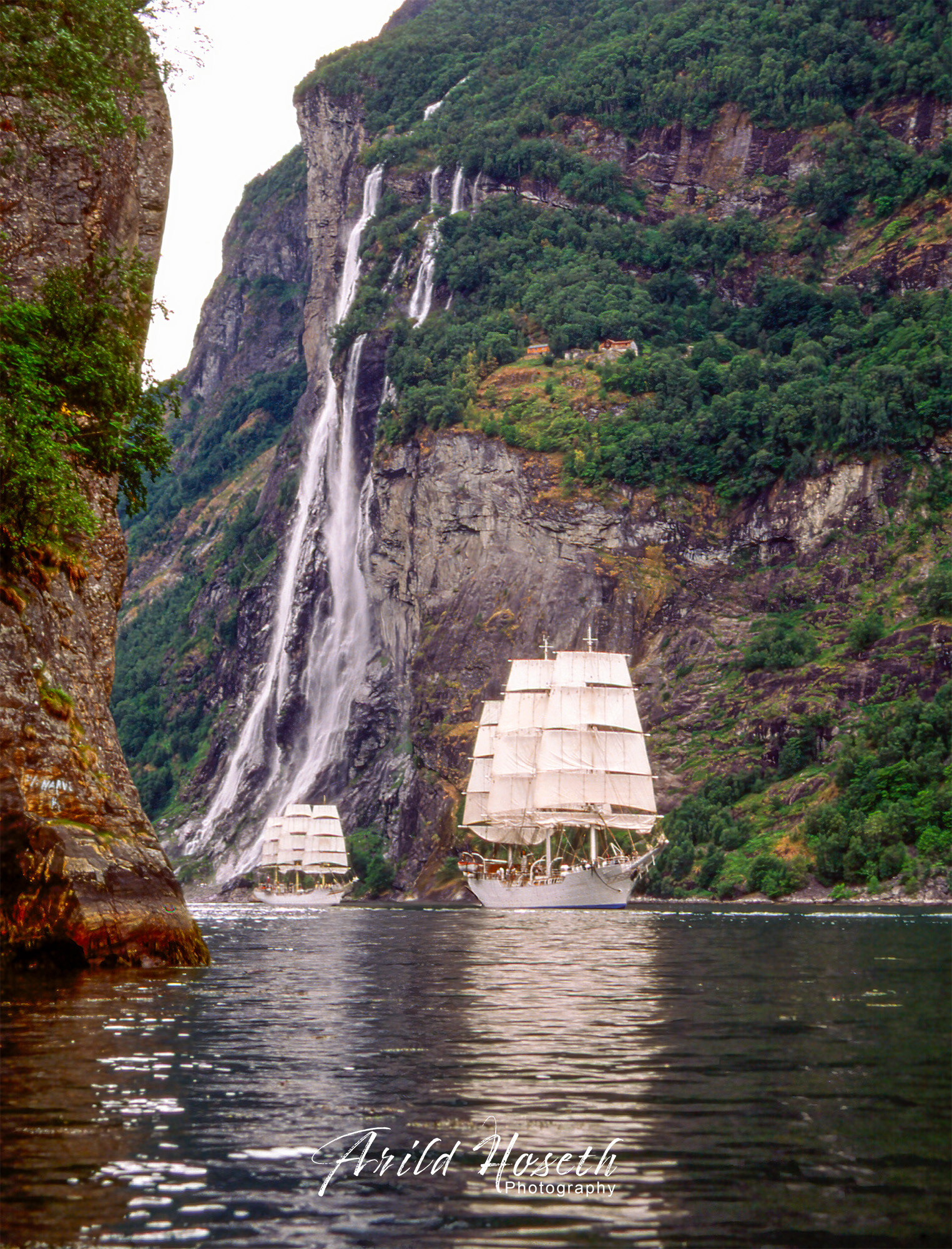L6435 Seilskuter i Geirangerfjorden