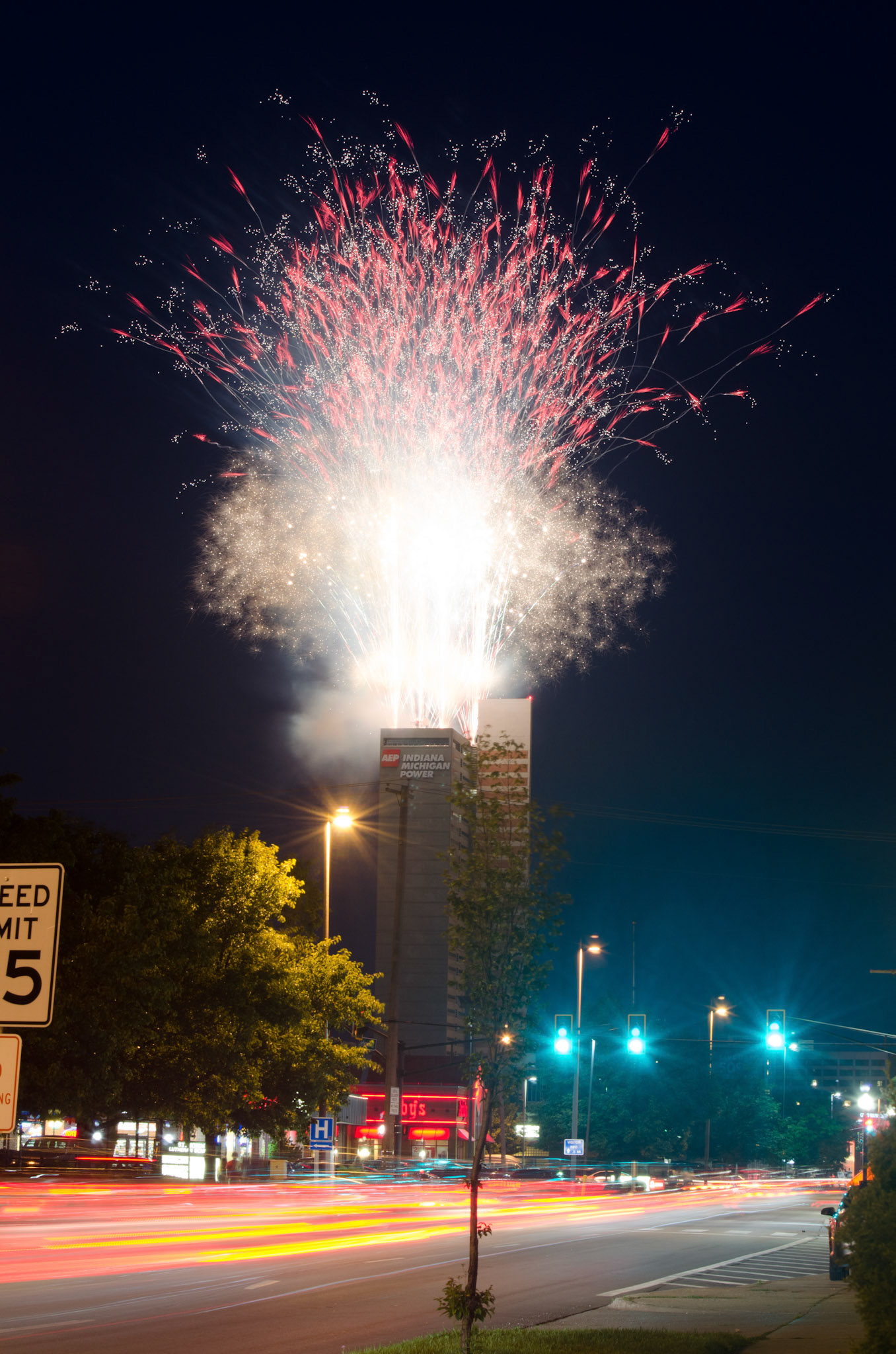 @jpmmedia #jpmmedia #fortwayne #fireworks #downtownfortwayne #fortwaynefireworks #july4th #4thofJuly