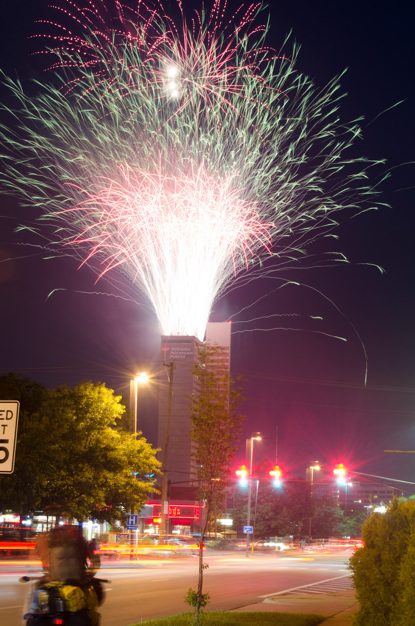 @jpmmedia #jpmmedia #fortwayne #fireworks #downtownfortwayne #fortwaynefireworks #july4th #4thofJuly