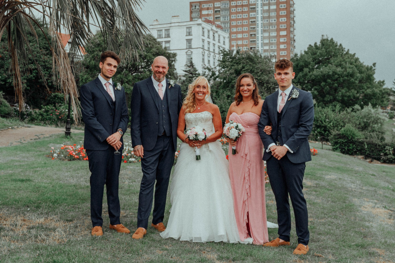 A sophisticated wedding celebration at The Cliffs Pavilion in Southend-on-Sea. Documenting the modern elegance and sweeping coastal views of the Thames Estuary through a timeless, editorial lens.