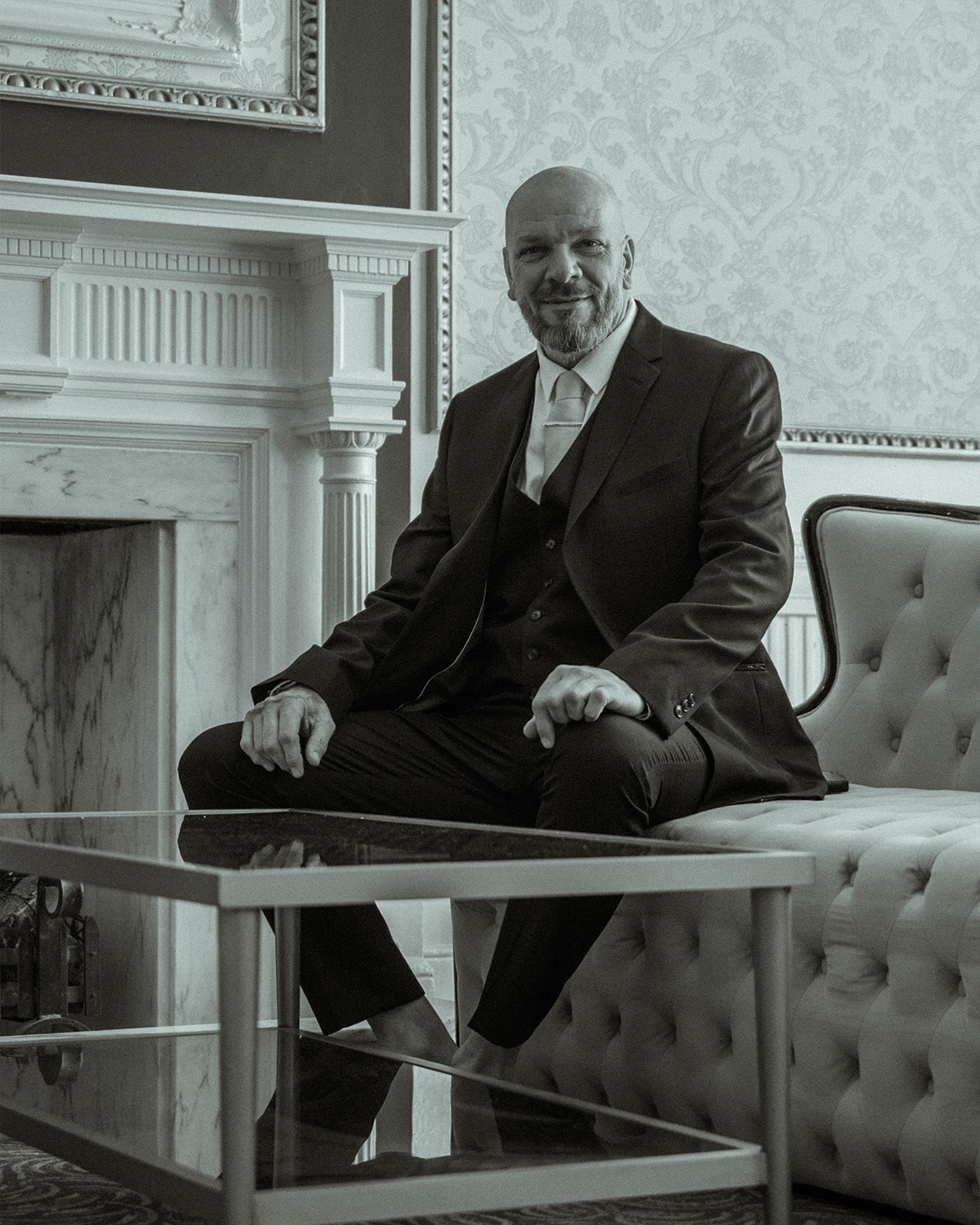 A sophisticated wedding celebration at The Cliffs Pavilion in Southend-on-Sea. Documenting the modern elegance and sweeping coastal views of the Thames Estuary through a timeless, editorial lens.