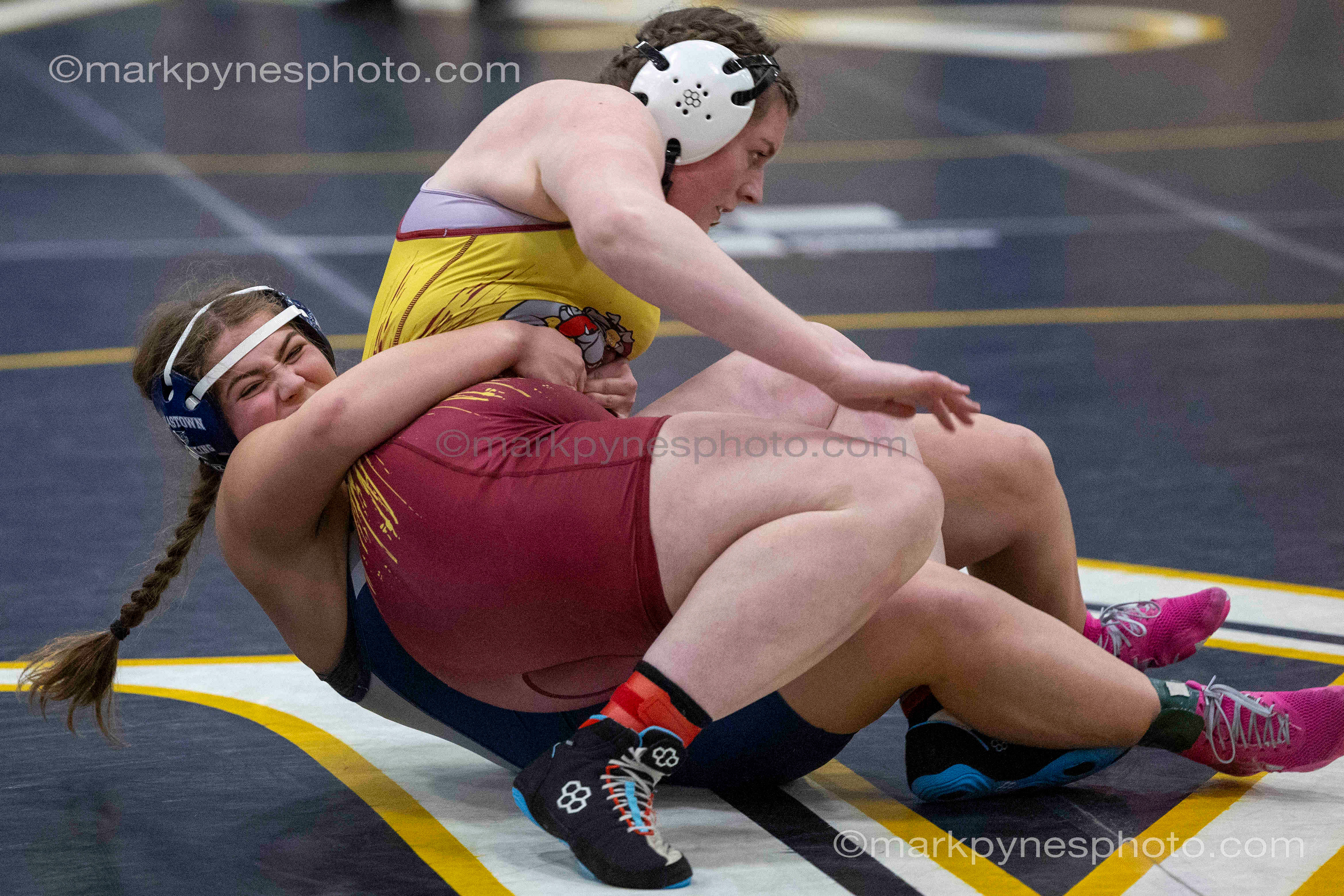 Esther Reed, Big Spring, turns into Noelani Knott, Dallastown, and a pin in the 235-pound final.
