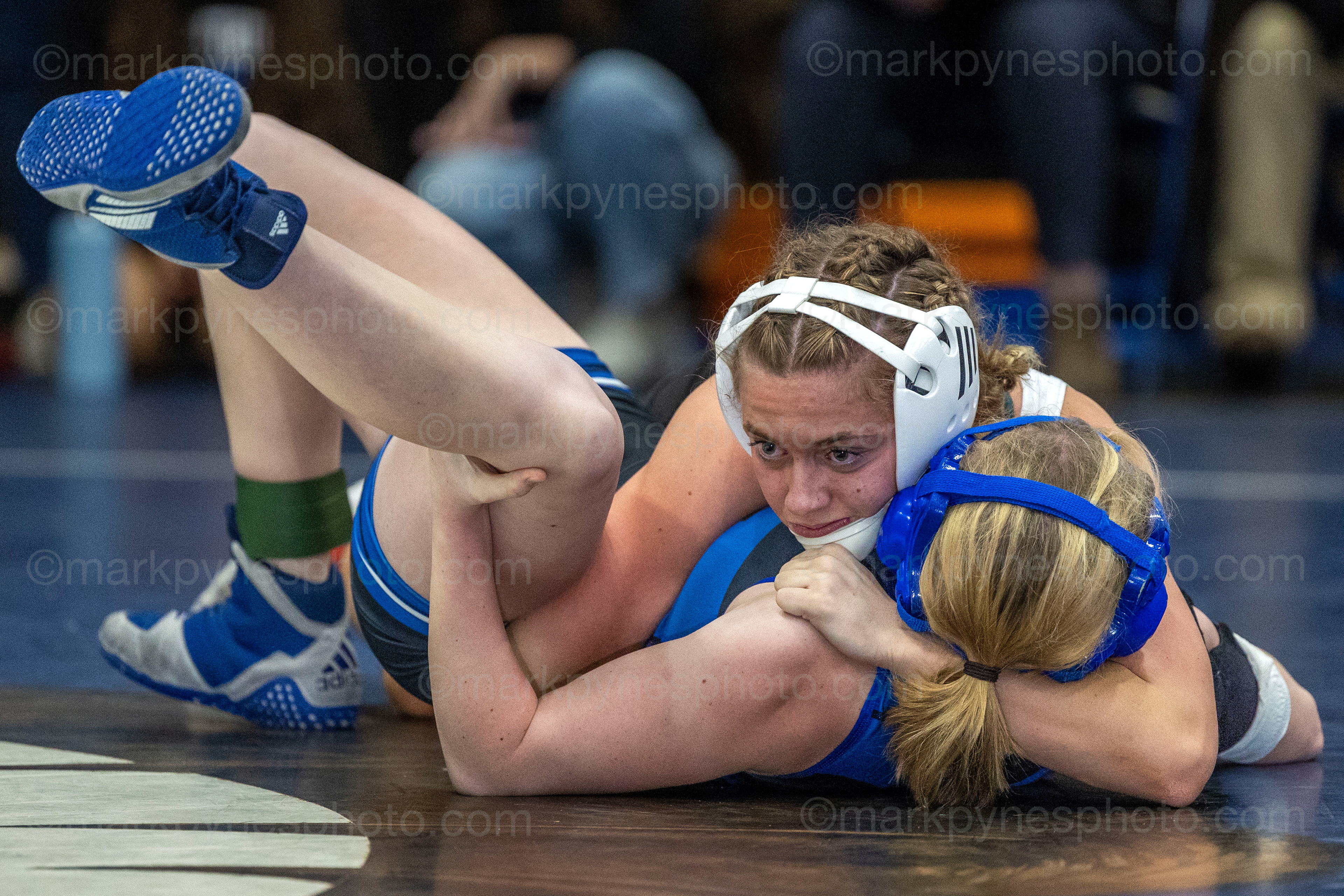 Tatum Duckworth, Souther Western, pins Elizabethtown’s Gracie Woodring in the 124-pound final.