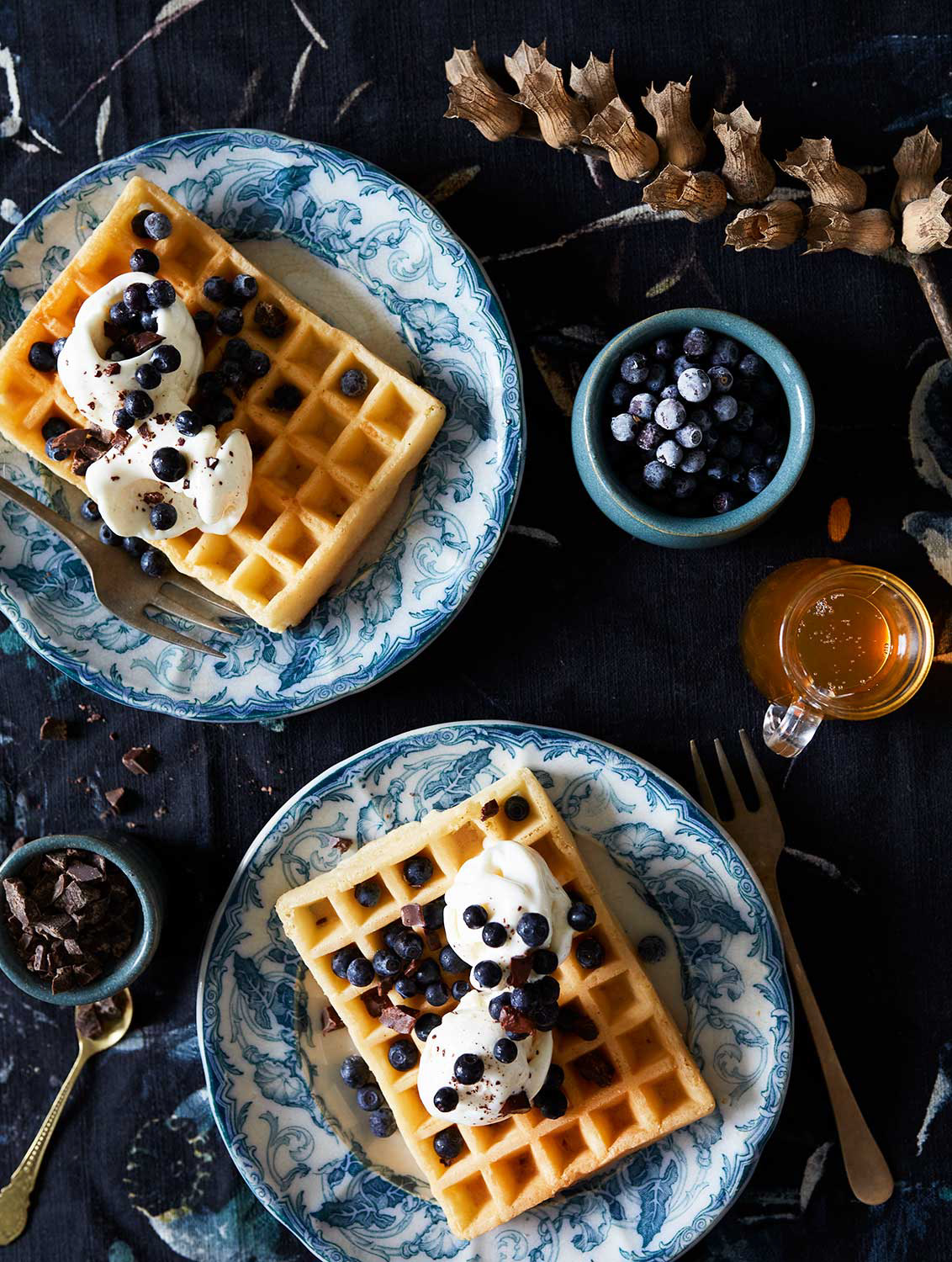 Annoskuva vohveleista ja mustikoista
