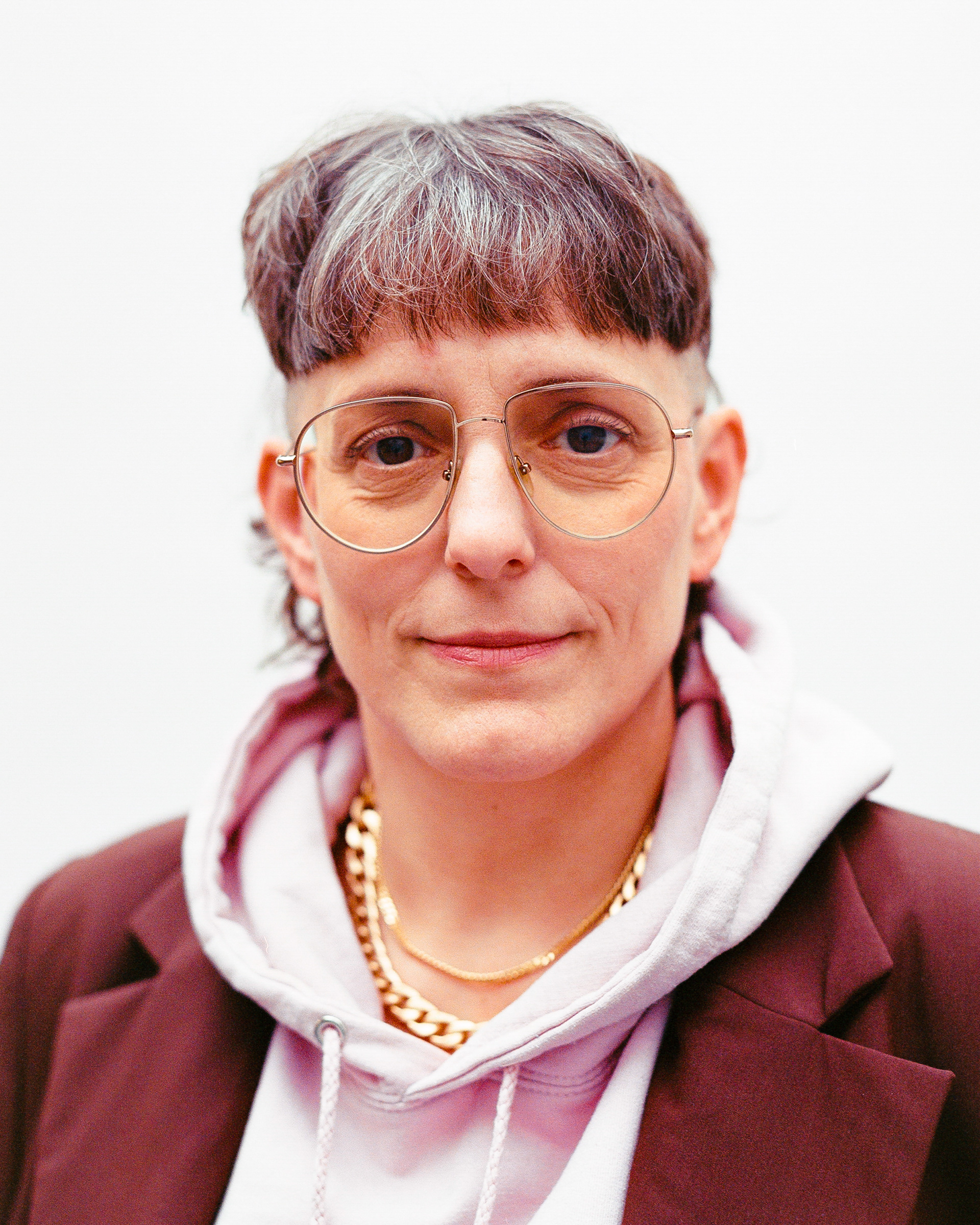 Ilka, 51