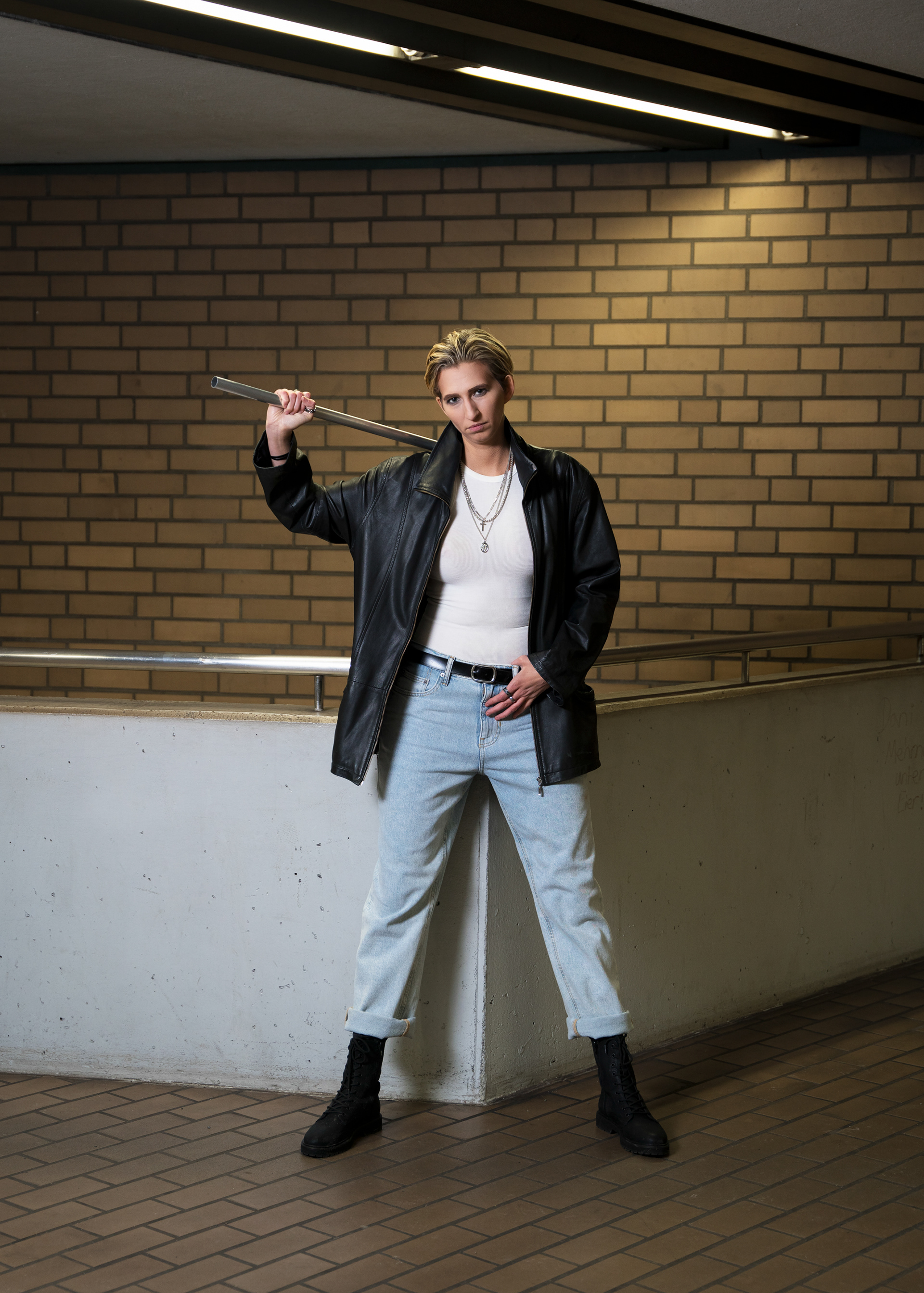 Sazu (alle Pronomen) als Drag-King "Friedel Fatale"