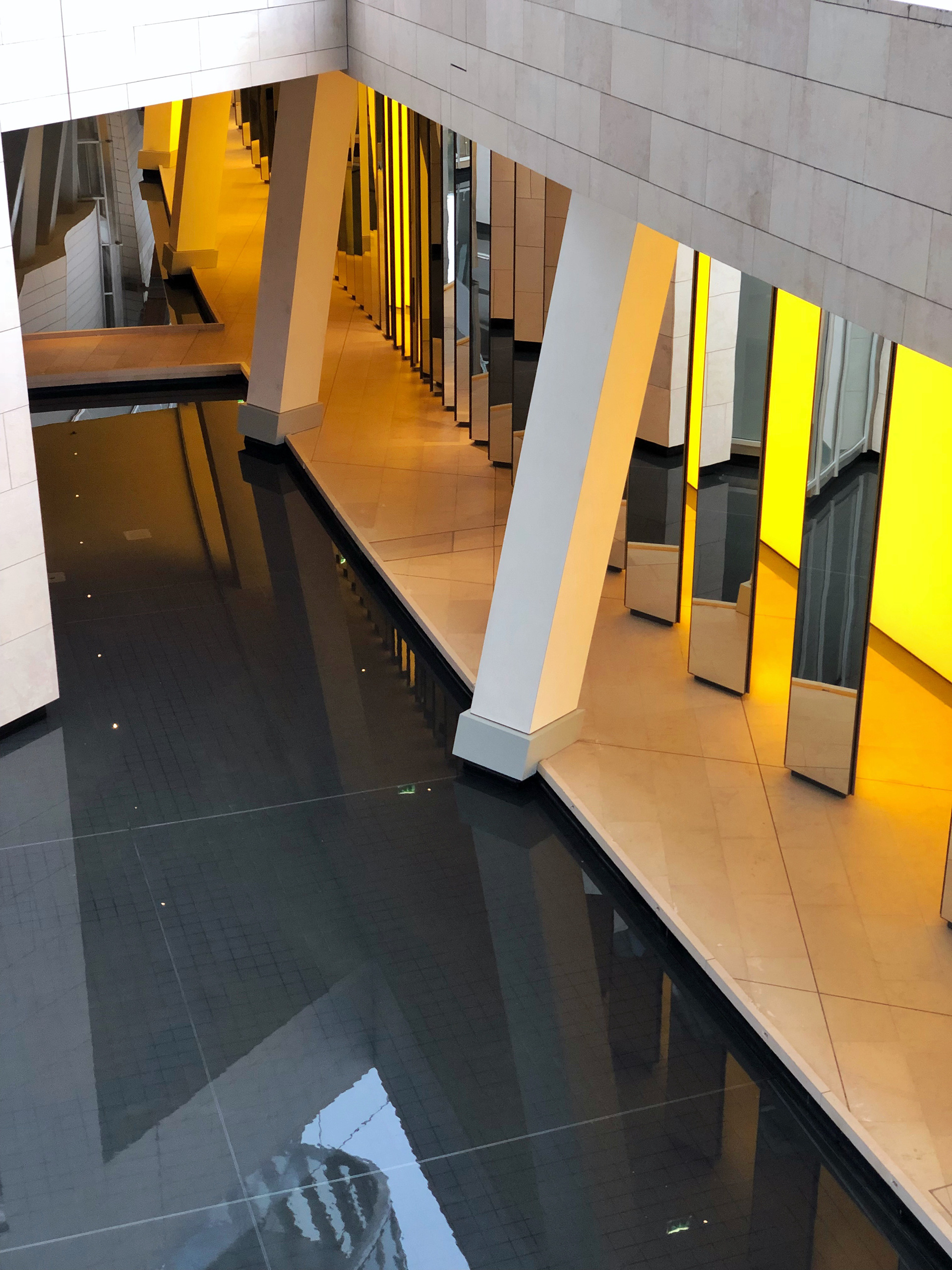 Fondation Louis Vuitton, Paris