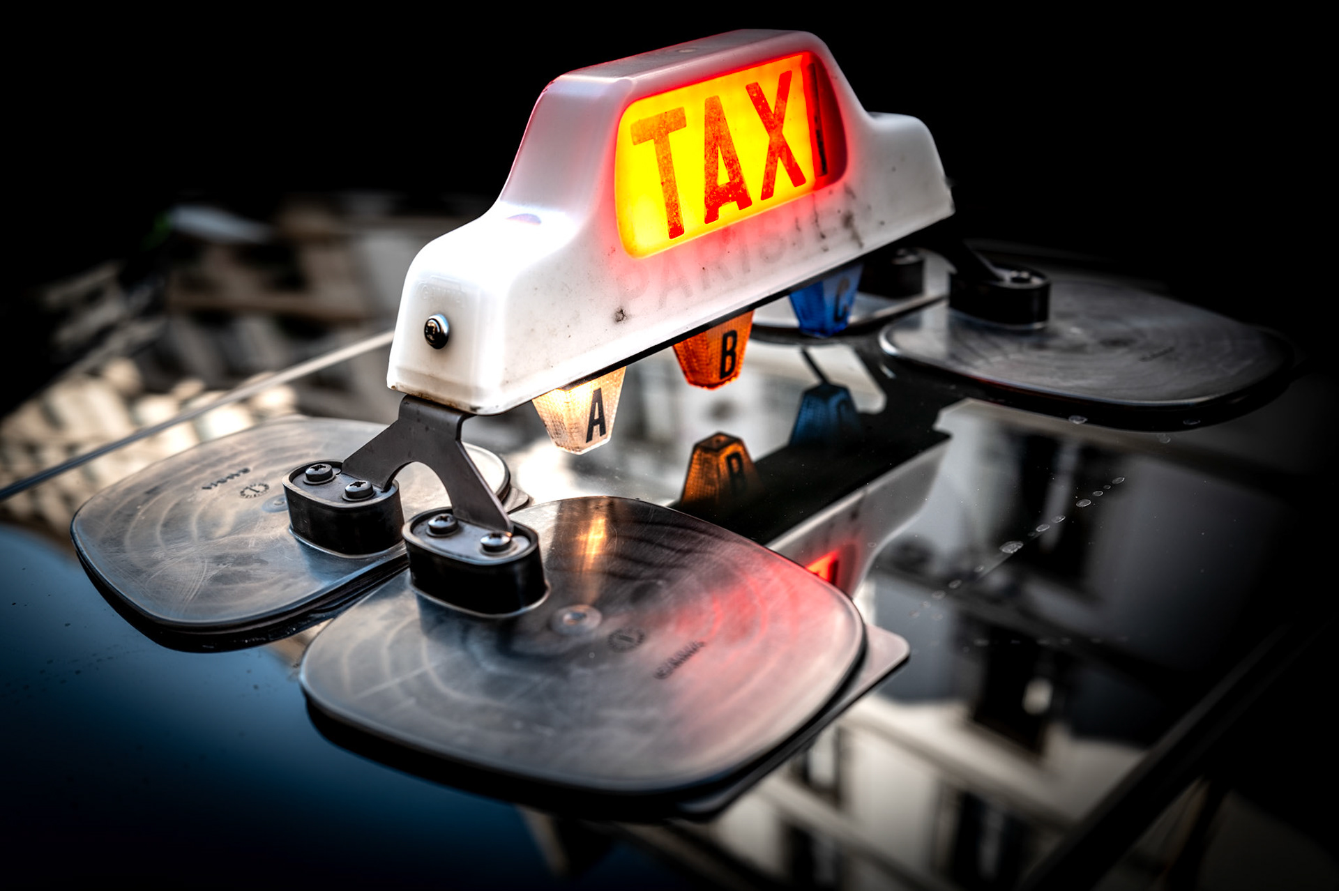 on a warm paris afternoon, the reflective glow of a taxi sign catches the light, like a beacon pulling you toward the unknown streets of the city. it’s a snapshot of possibility, much like the nostalgic song “mit dem taxi nach paris” that echoed the feeling of wanderlust. the blurred reflections remind us how journeys begin with something as simple as a glowing sign. where could it take you?