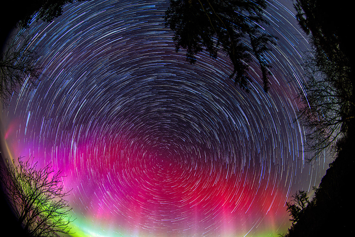 180 degree capture of an Aurora over the Balic sea