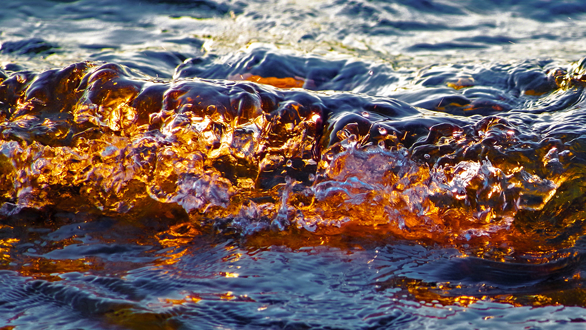 Sunset wave