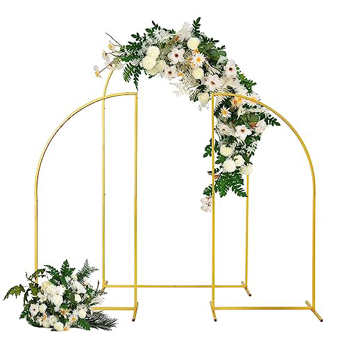 Gold Backdrop Trio Decor