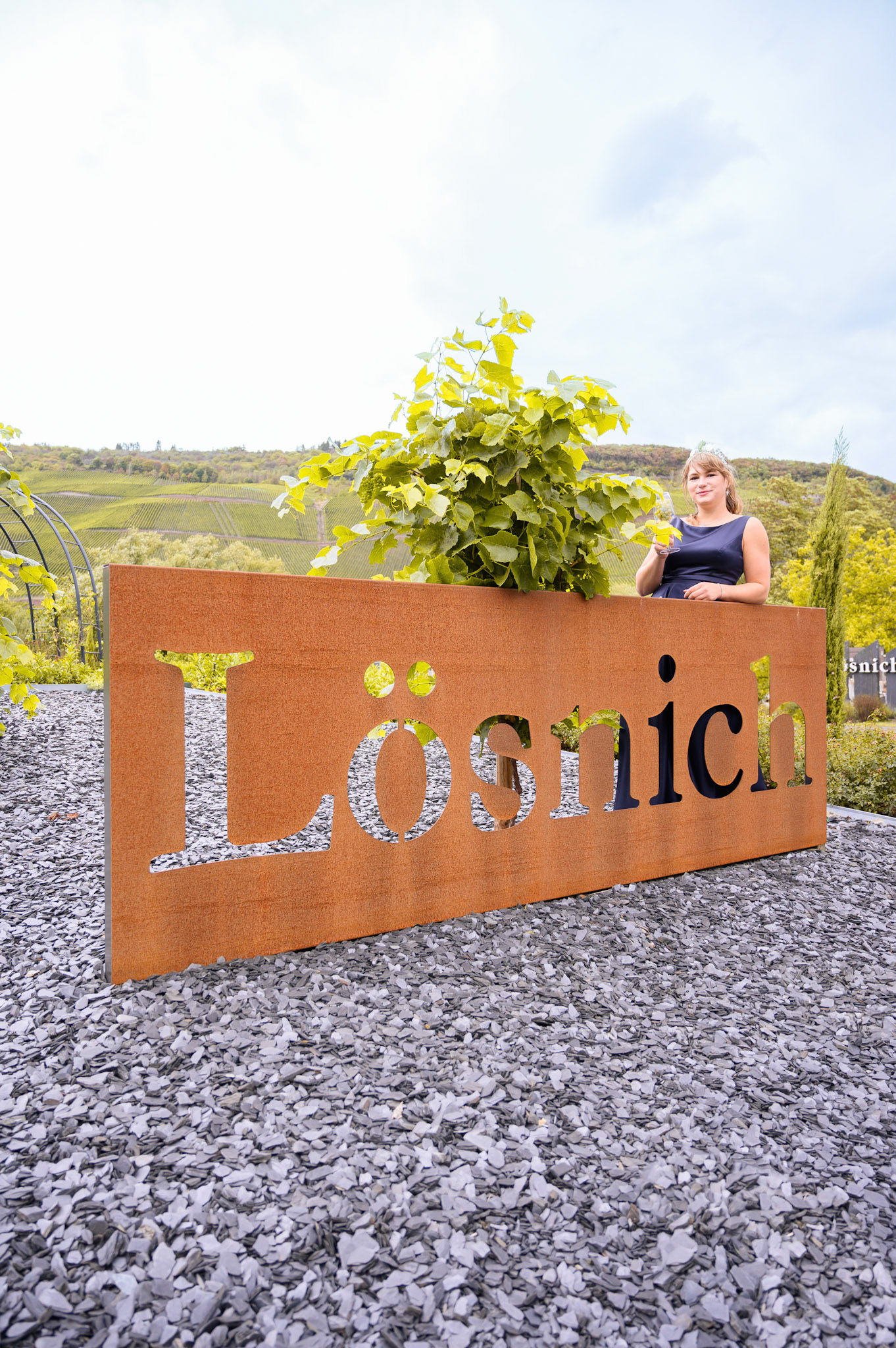 WEINKÖNIGIN LÖSNICH