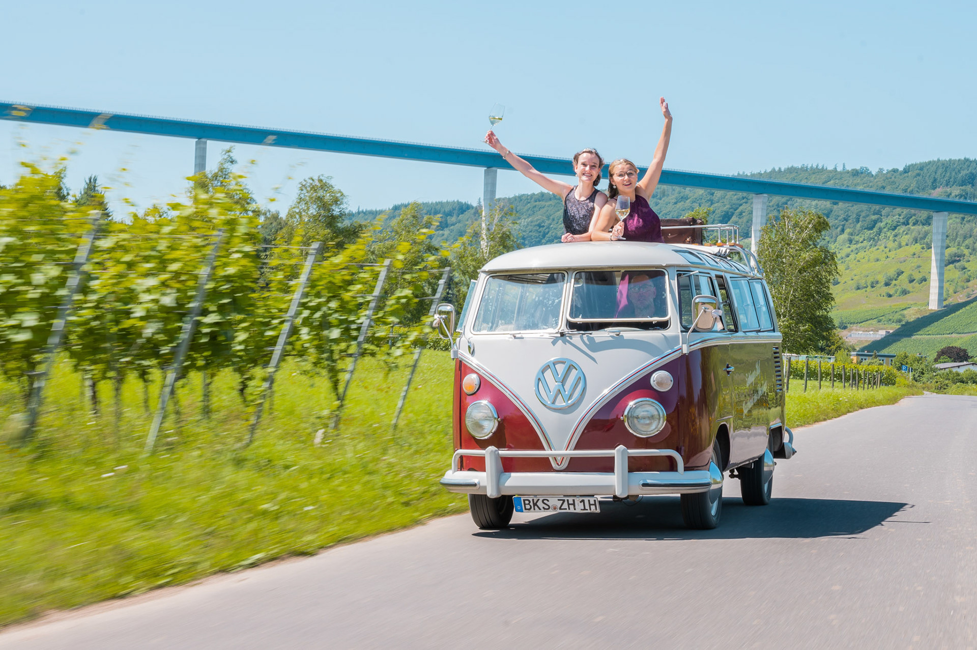 WEINKÖNIGIN ZELTINGEN-RACHTIG 2021