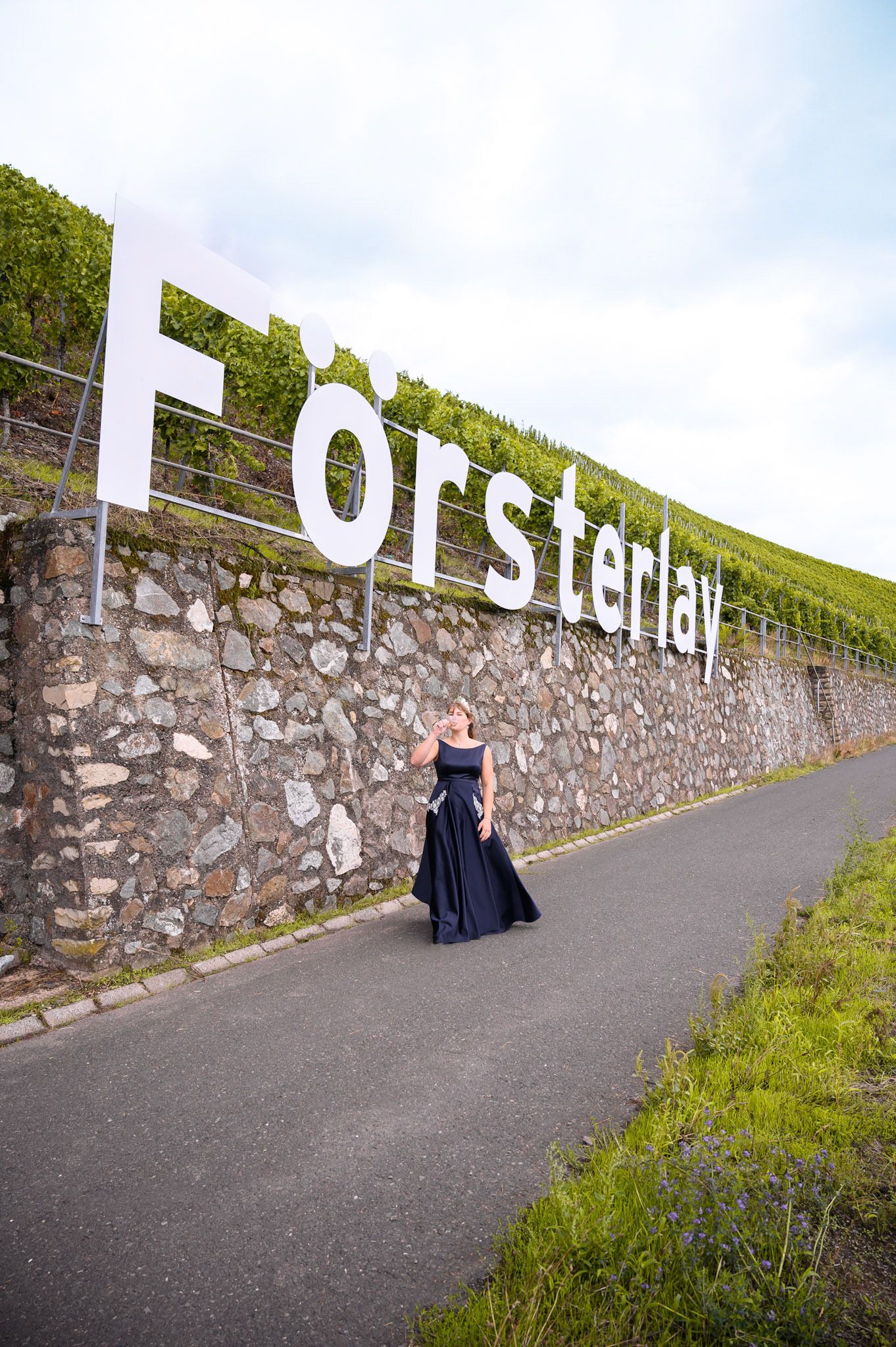 WEINKÖNIGIN LÖSNICH