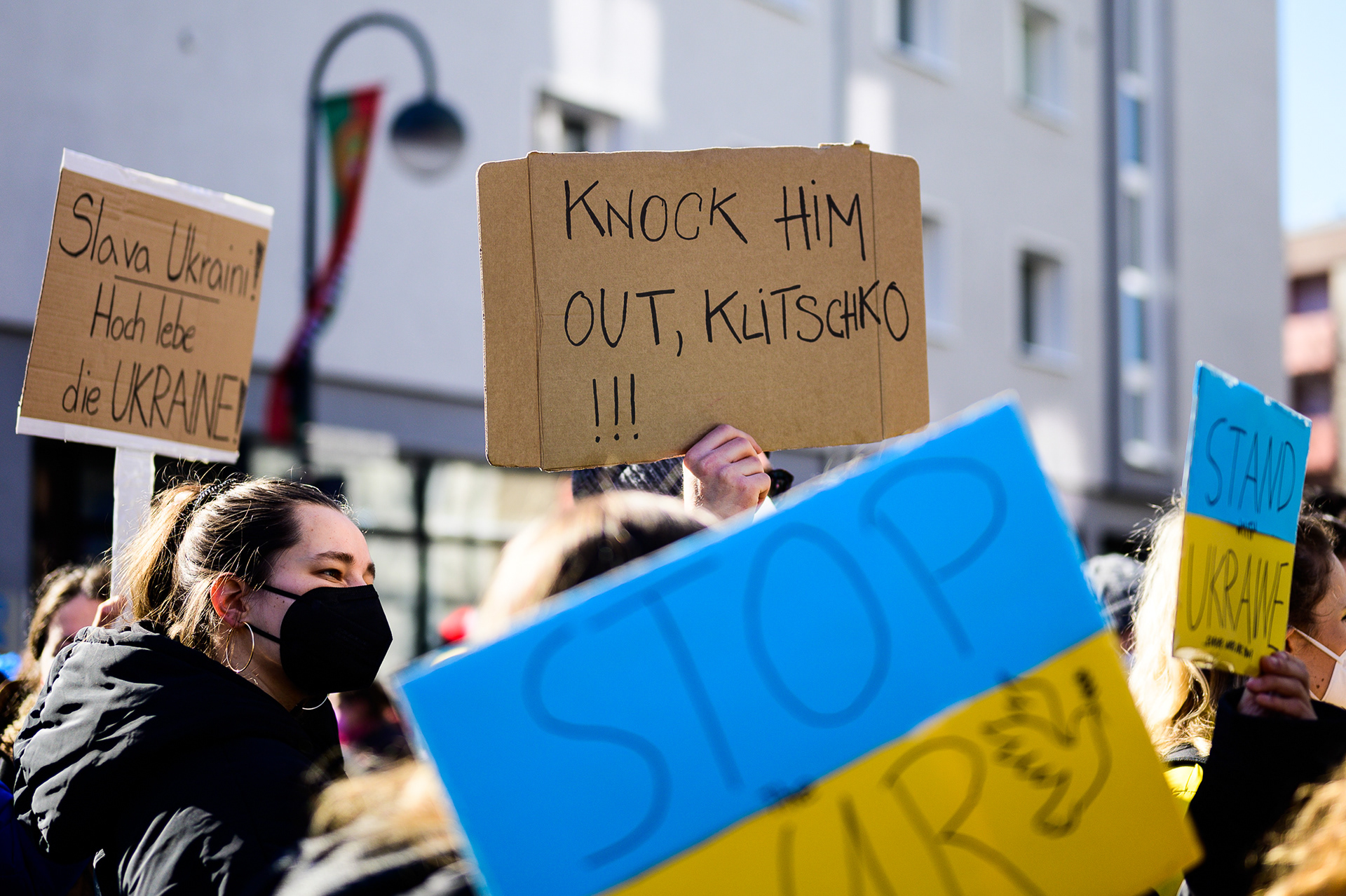 28.02.2022, Köln,  Rosenmontags-Friedensdemo