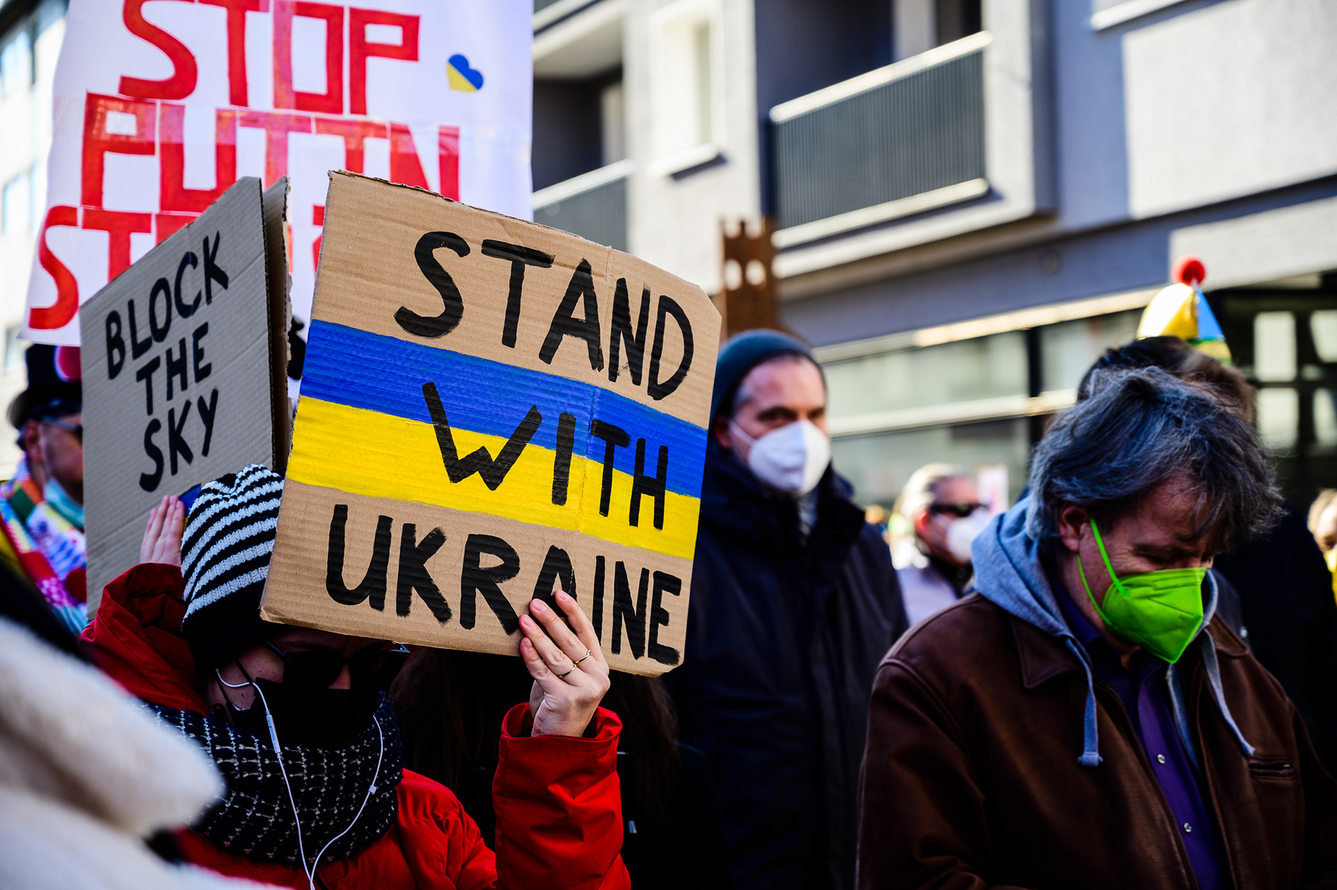 28.02.2022, Köln,  Rosenmontags-Friedensdemo