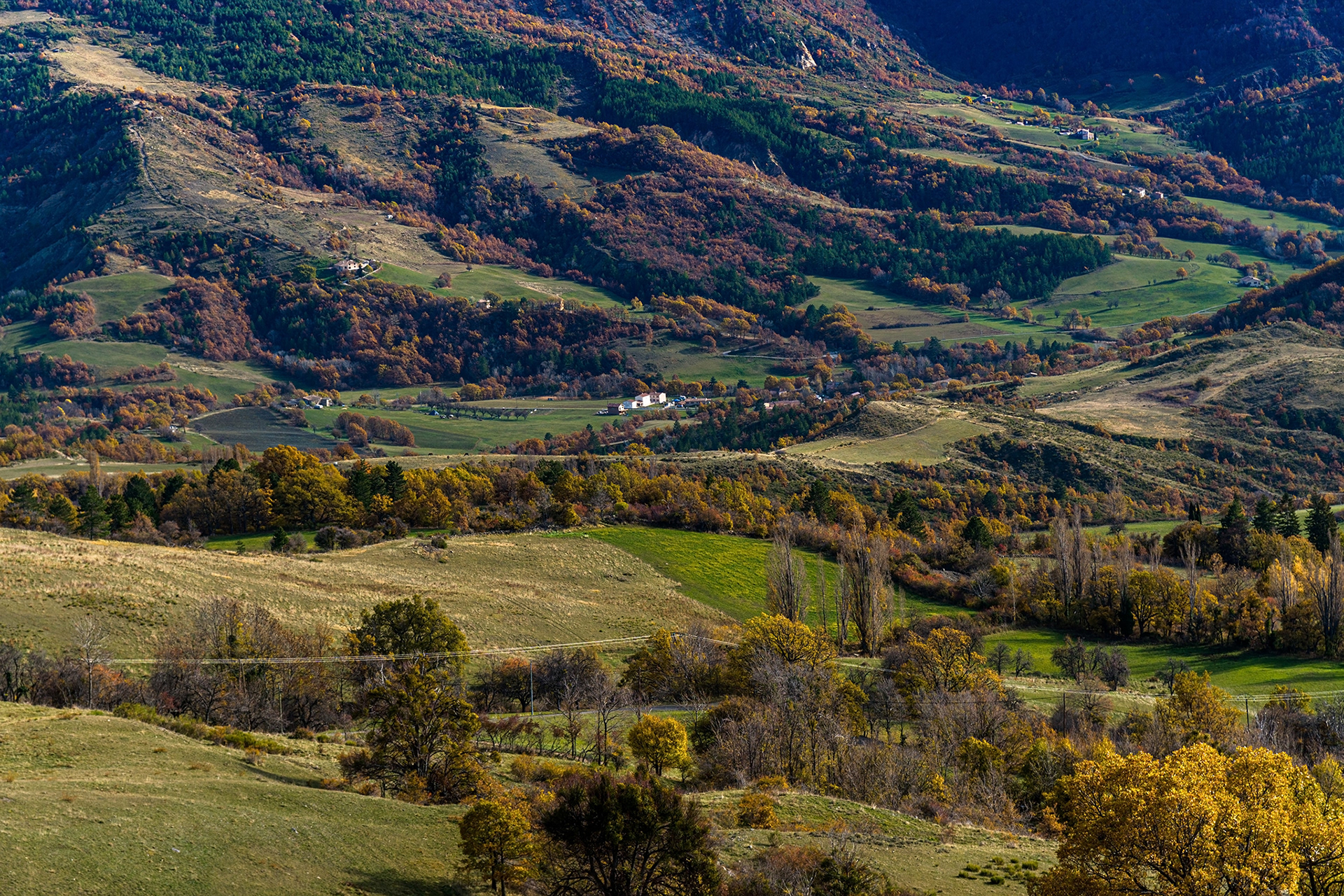 Vers la commune des Hautes Duyes, secteur de Saint-Estève