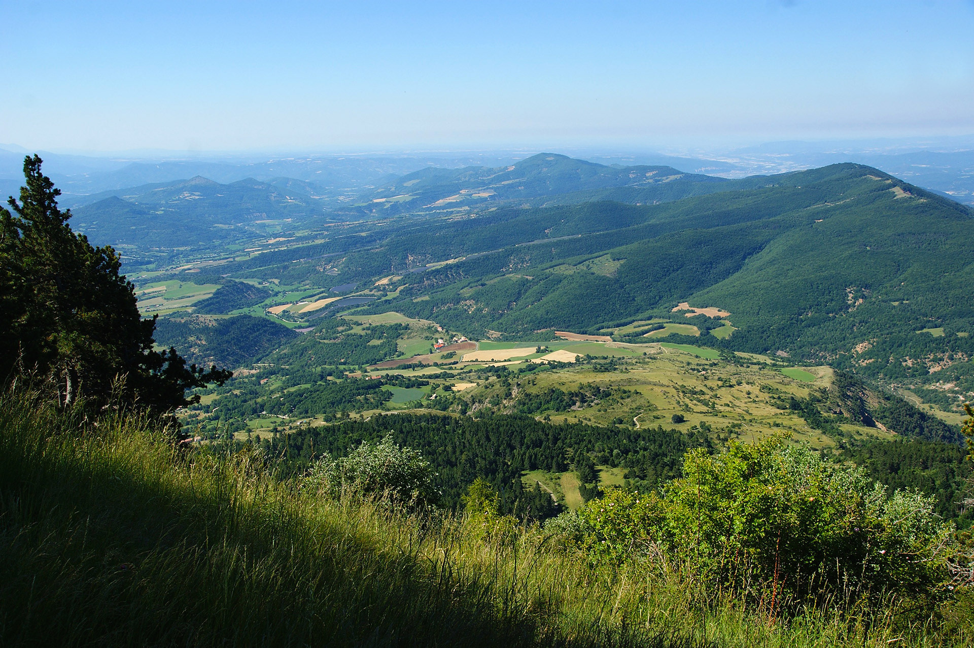 La montagne, colline de Saint-Joseph depuis le Vieux Mélan