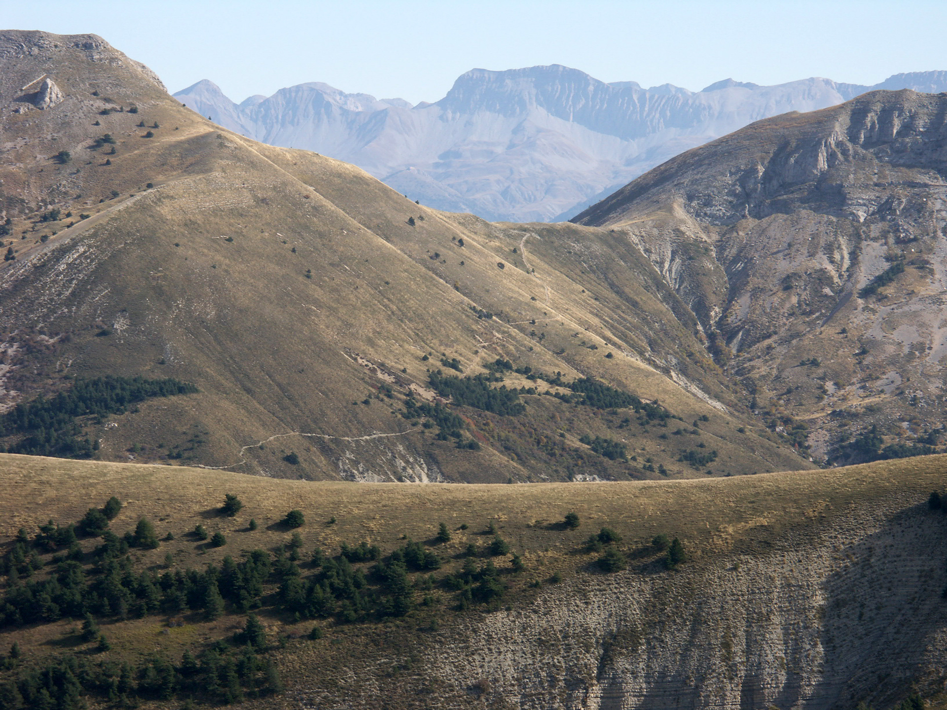 Depuis la montagne de Géruen, vue du col entre les deux Cloches