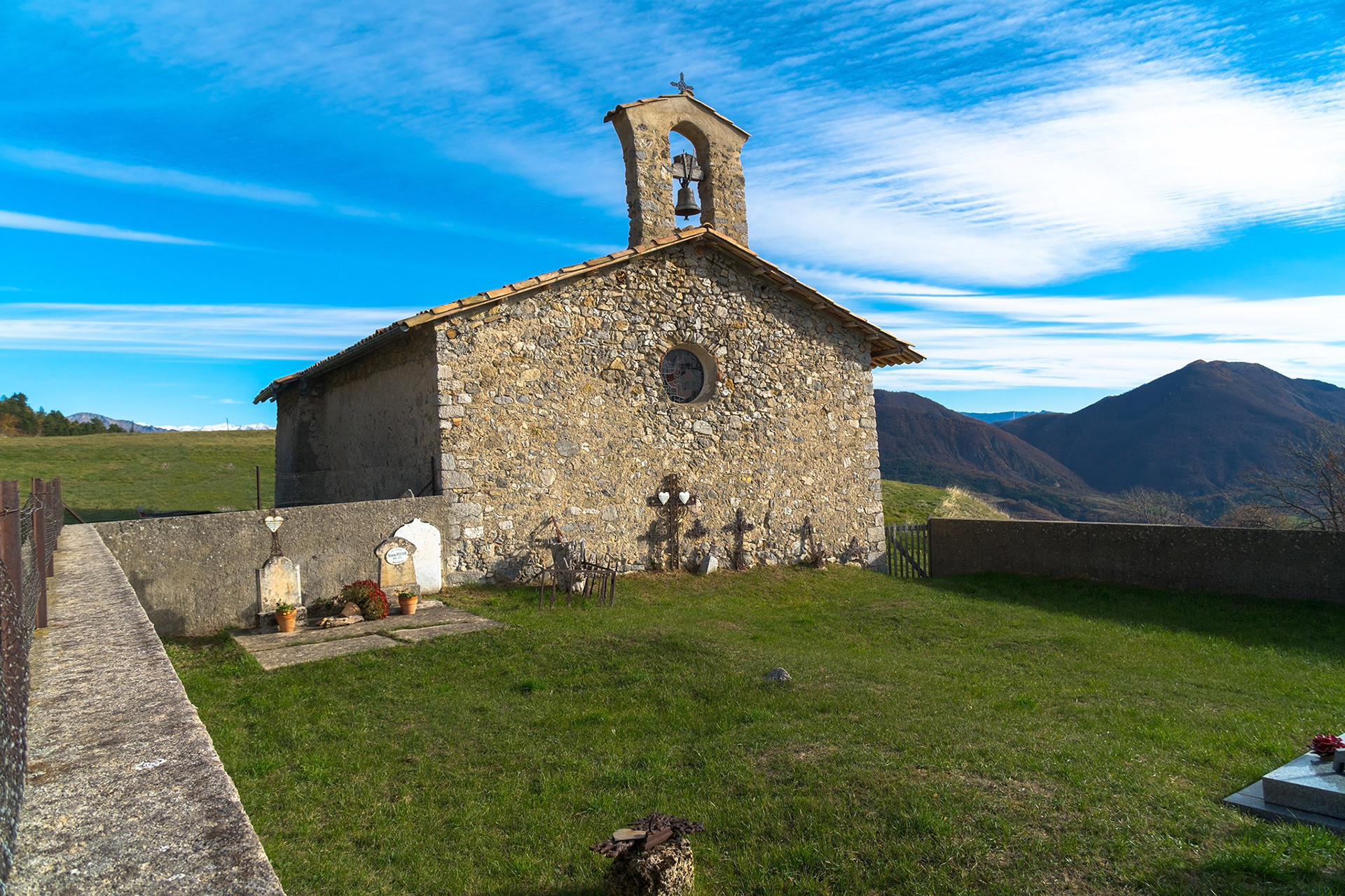 Eglise de Mélan