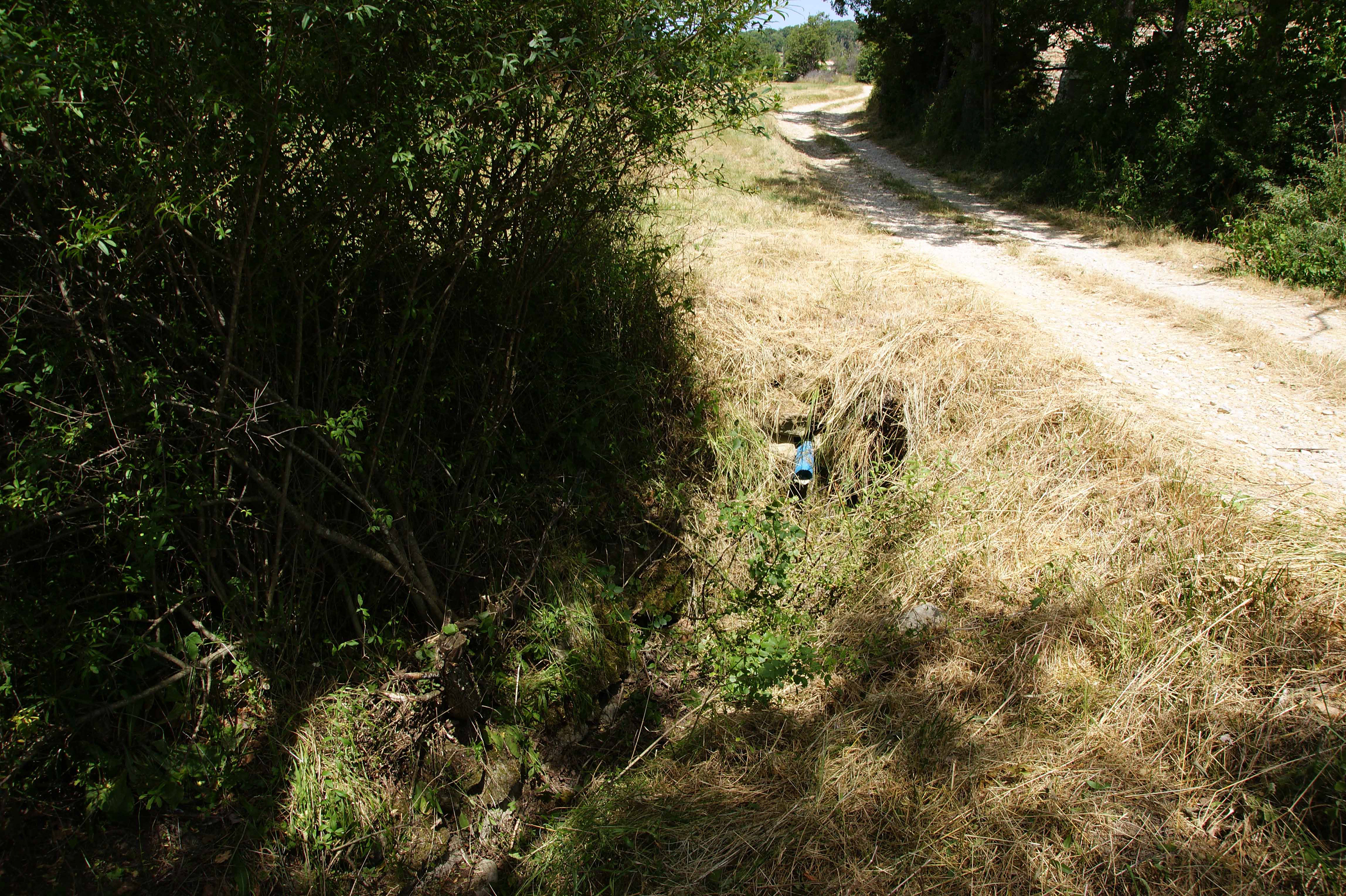Arrivée du revers d'eau au niveau du tuyau en sortie du drain