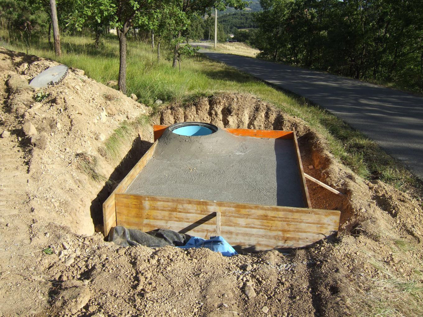 Regard de branchement de l'extension du réseau d'eau vers la Faÿsse (réalisé) et Servoules (en attente de demande)