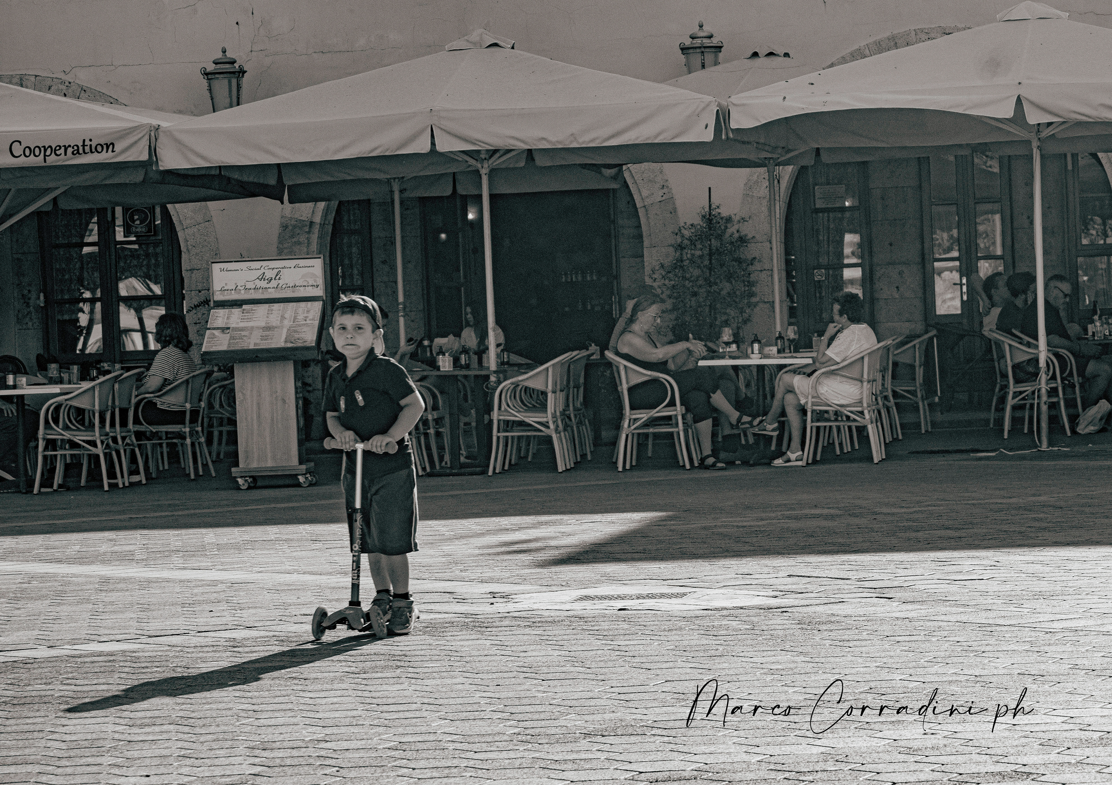 Child in Kos with the scooter