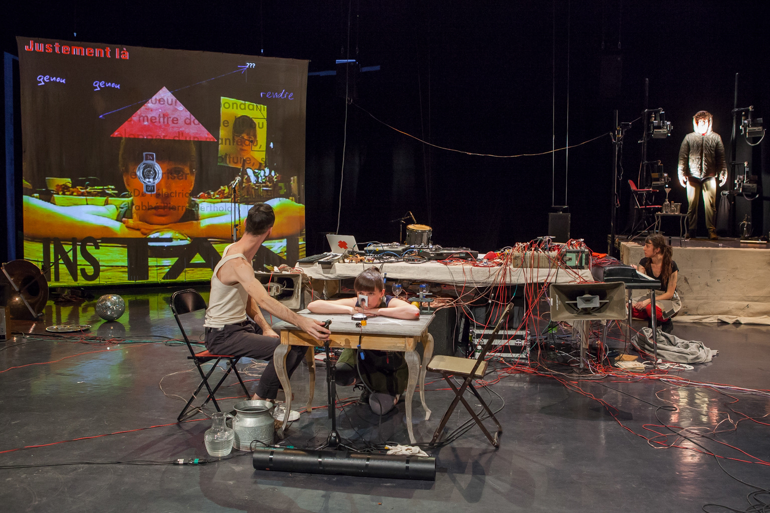 Entrez nous sommes ouverts, Bureau de l'APA © Marion Gotti