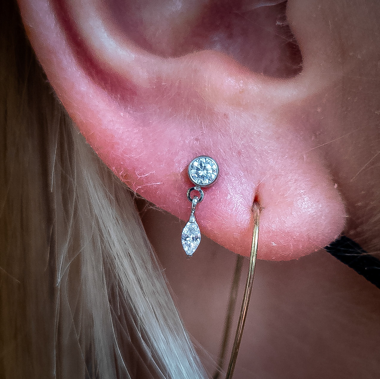 CZ Clear Dangle Top