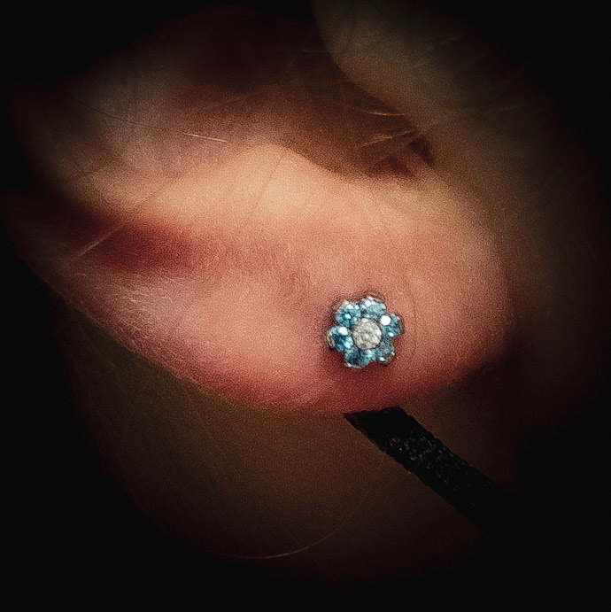 CZ Agua & CZ Clear Flower Top