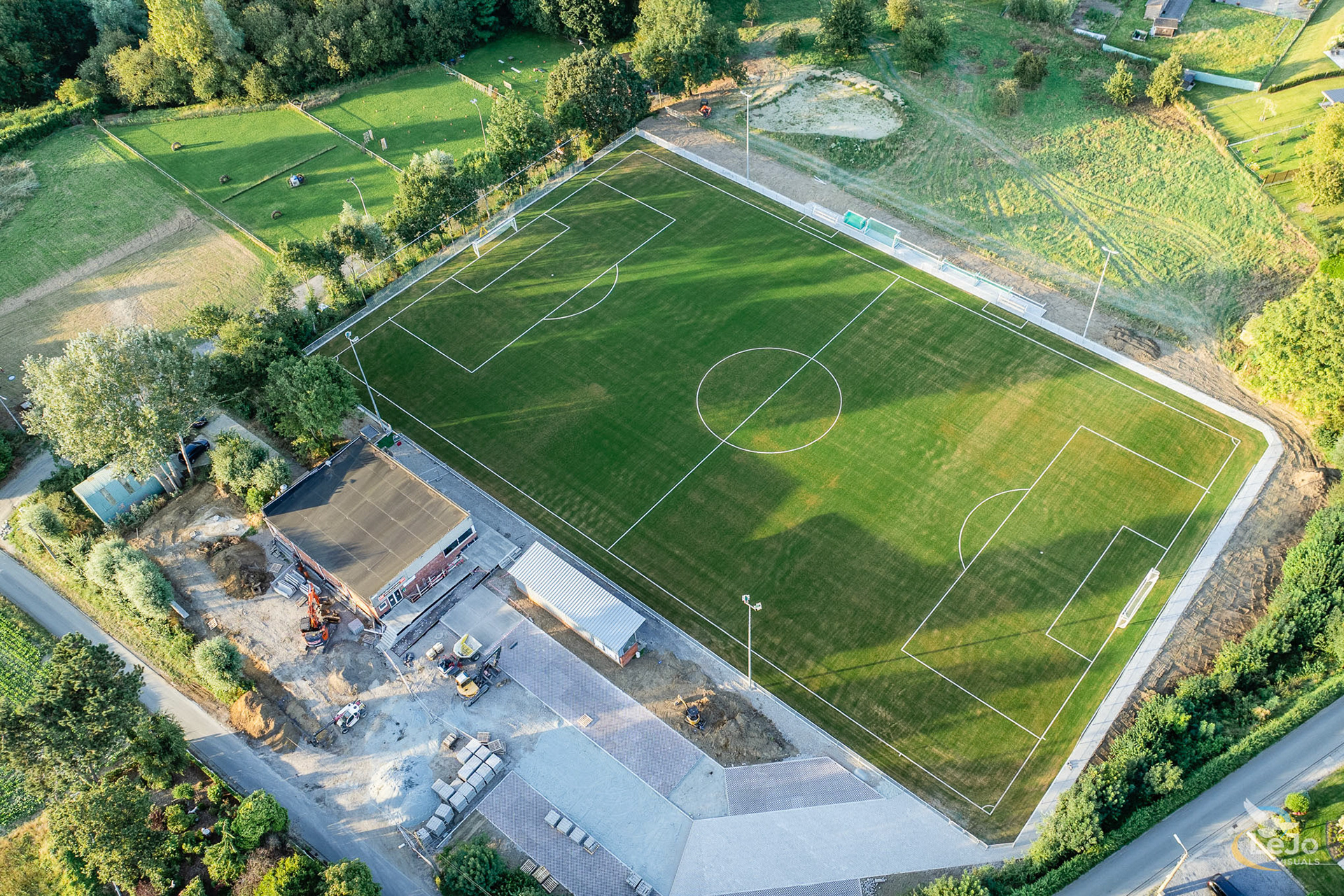 Nieuw kunstgrasterrein - Kortekeer - Maarkedal