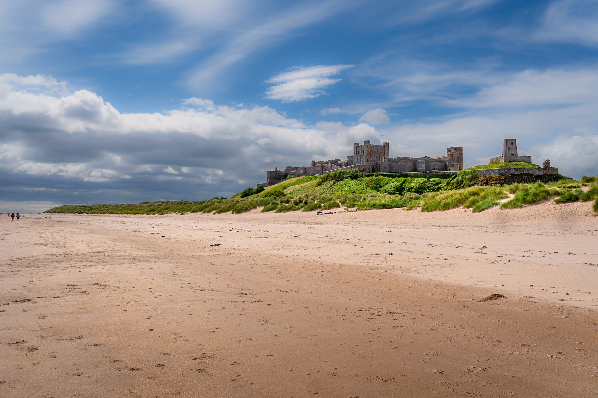 C022 - Bamburgh Castle Beach