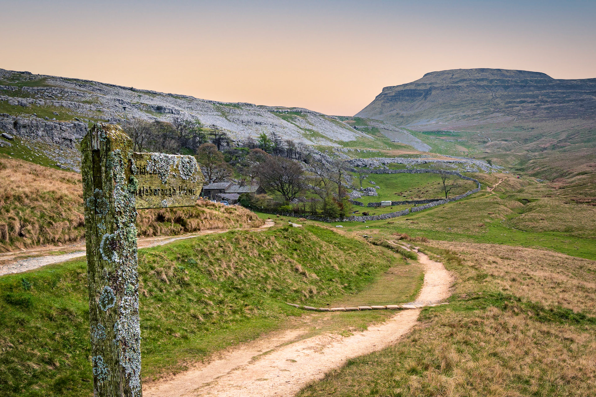 A024E - This way to Ingleborough (ENHANCED)
