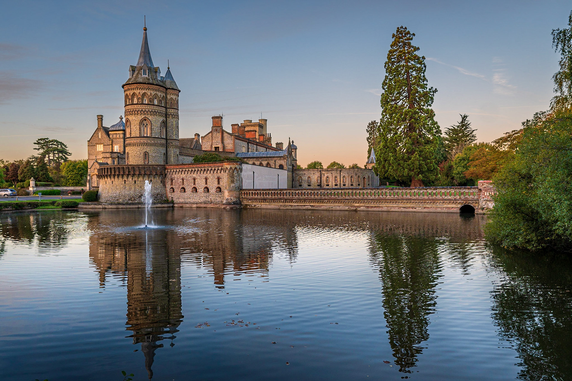 C004 - Horsley Towers