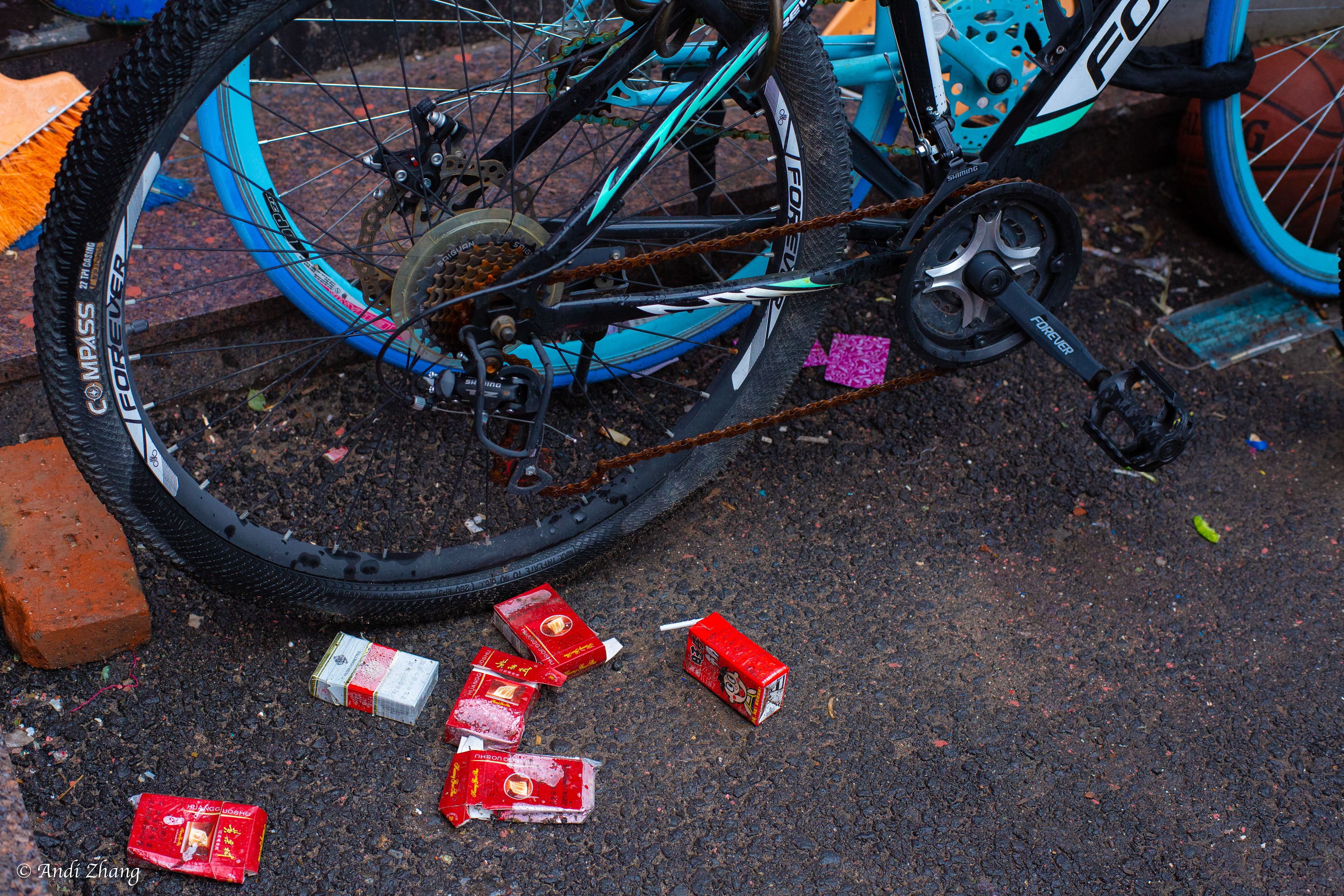 Tabacco packs and milk cartons - the old and the young. September 14, 2020.