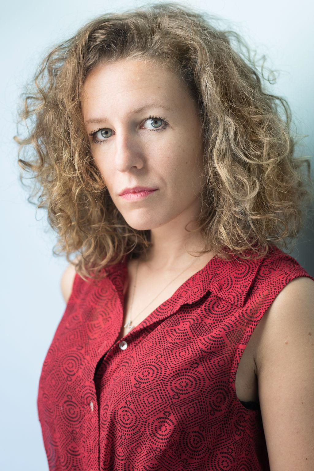 Marie Issermann as Alice Lundstrum