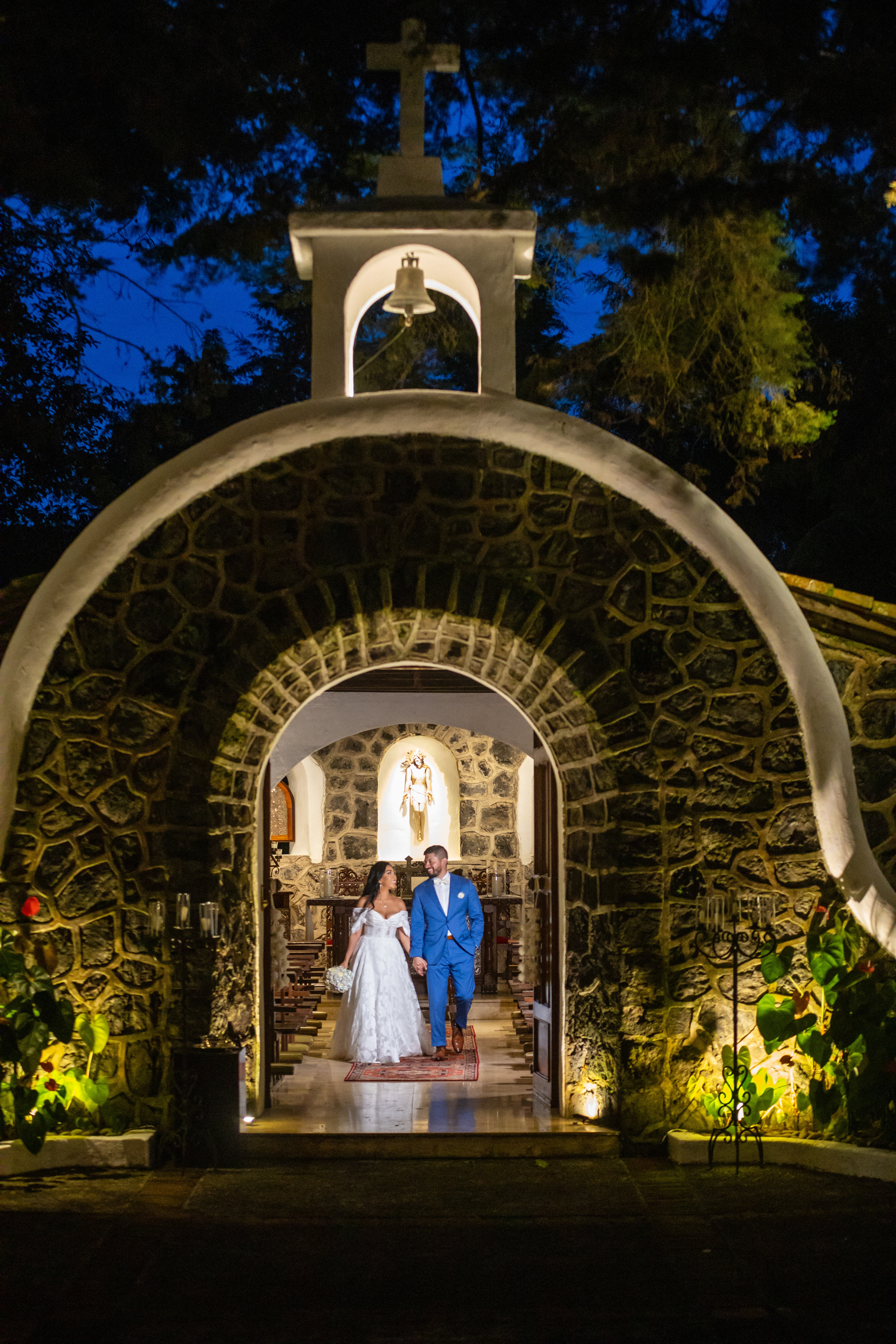 El Salvador Wedding: Love at the Peak