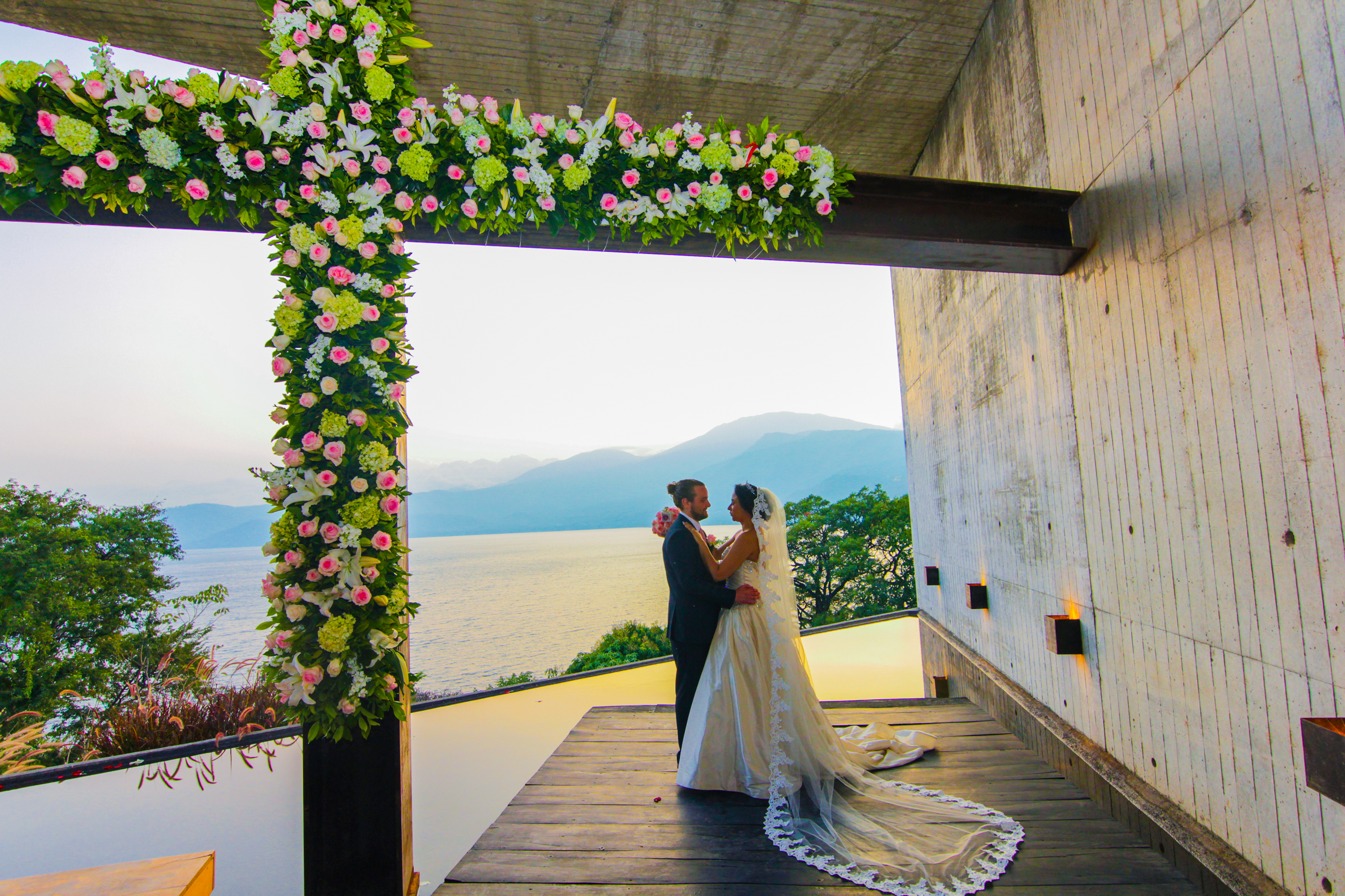 Destination Wedding. Fotógrafo de Bodas basado en El Salvador y Guatemala // Eventos Cardedeu