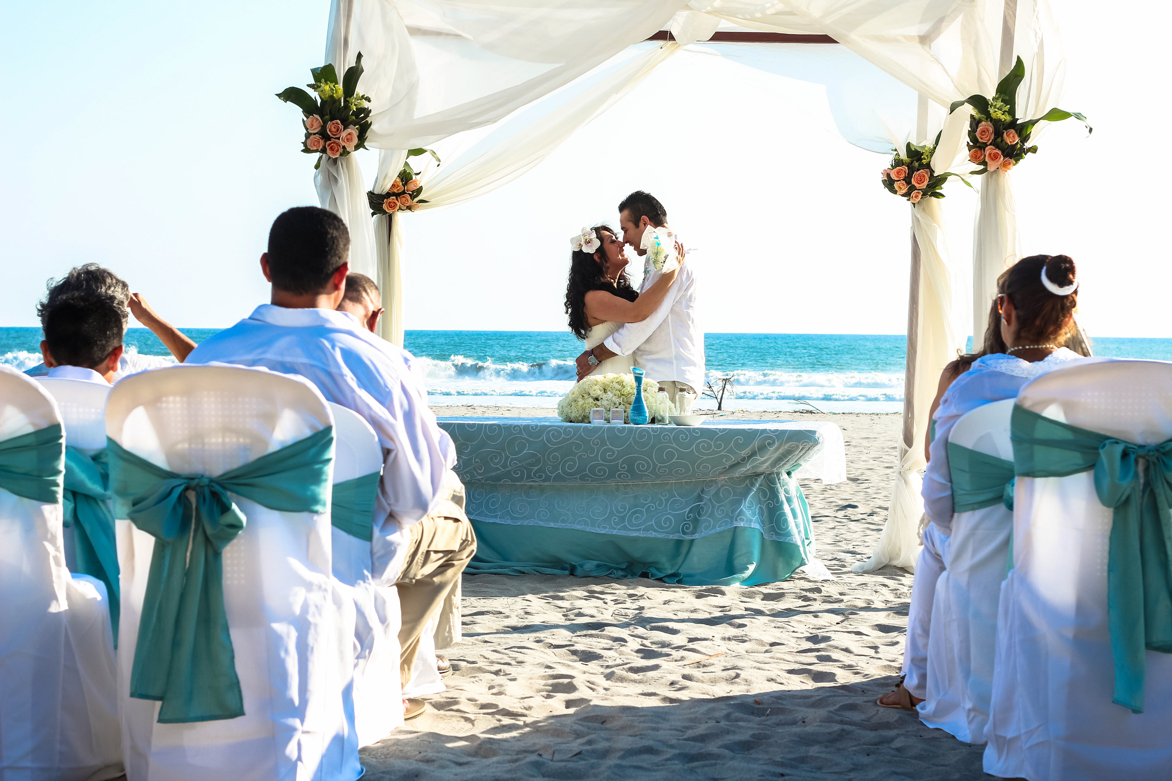 Destination Wedding. Fotógrafo de Bodas basado en El Salvador y Guatemala // Costa del Sol
