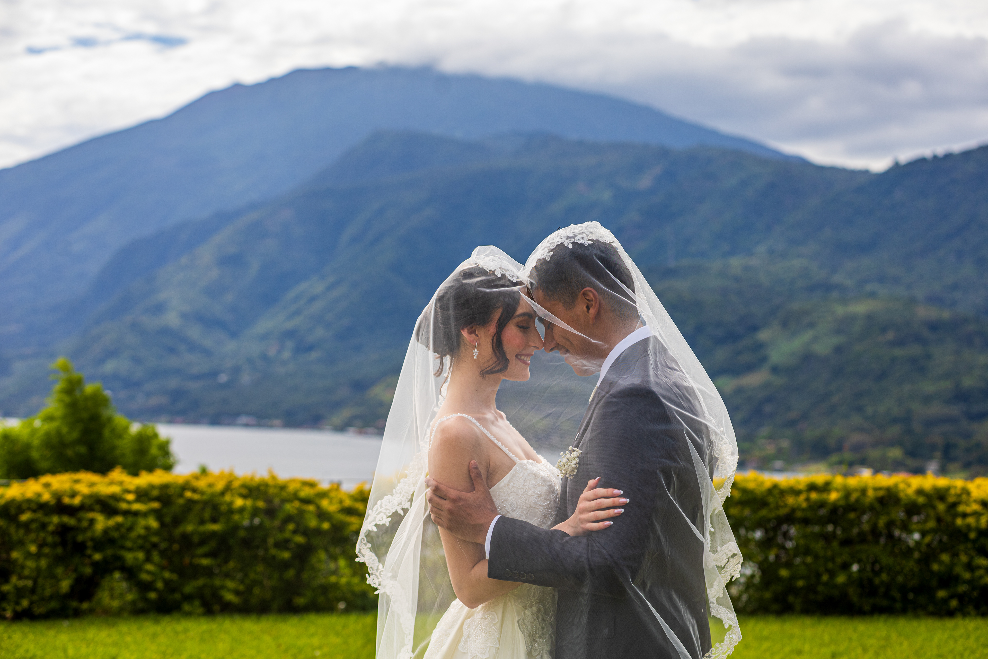 Cardedeu Lake Destination Wedding