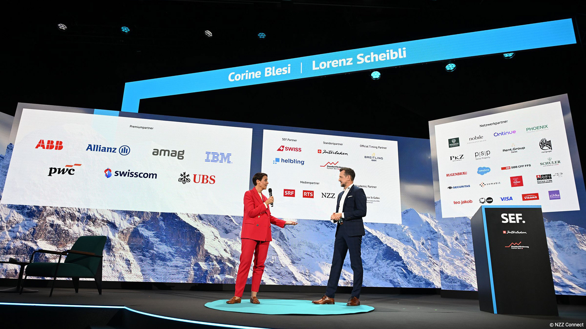 Foto während der Verdankung der Partner