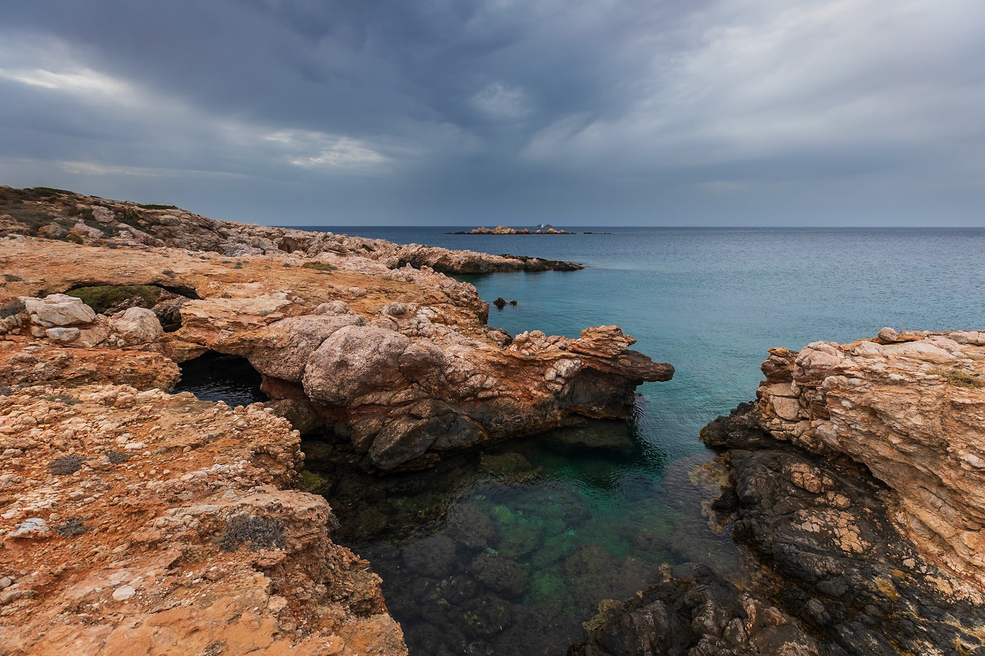 Paros