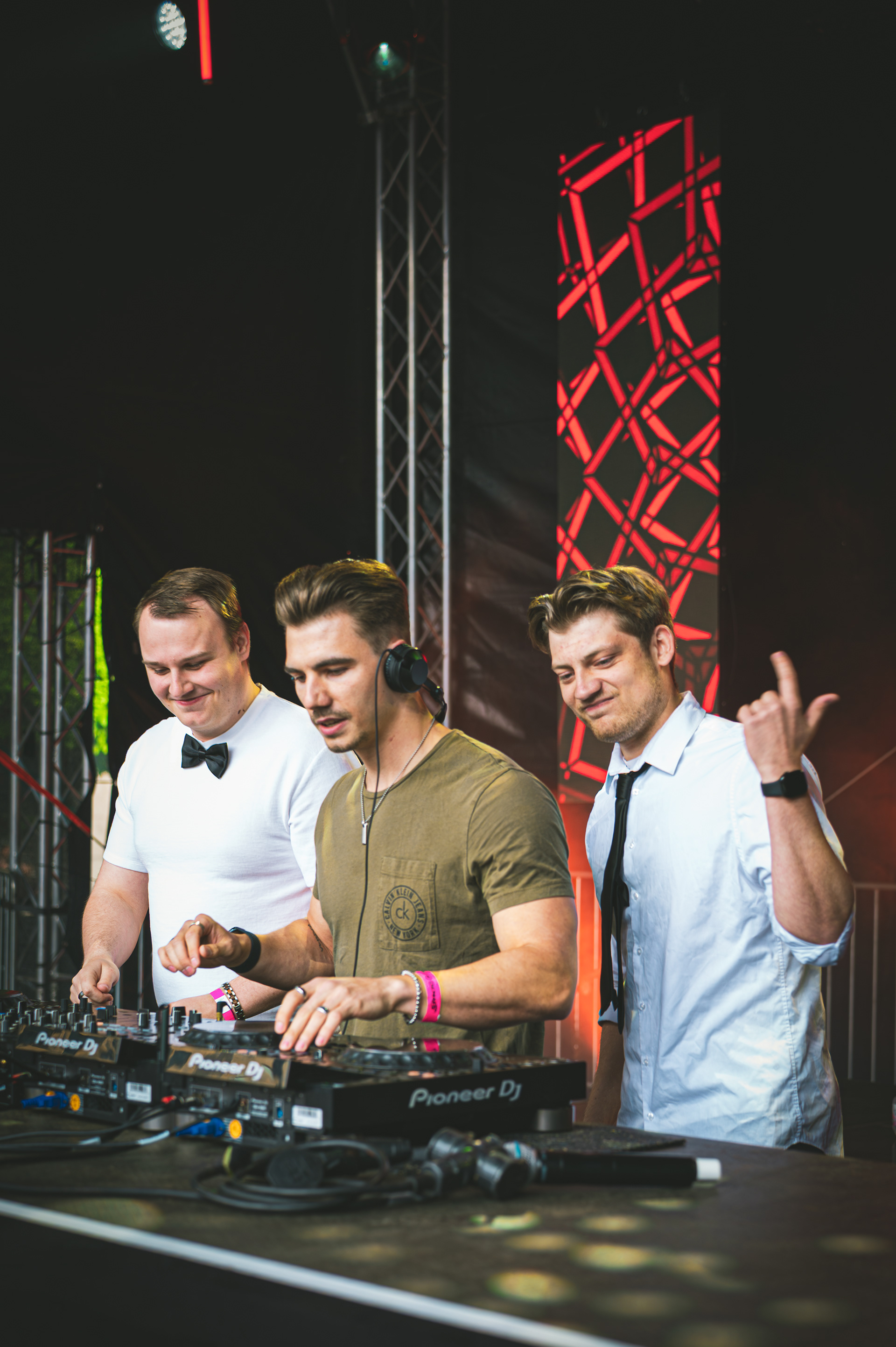SMAG Sundance X Essen Original - Bow N' Tie x Fabian Krause