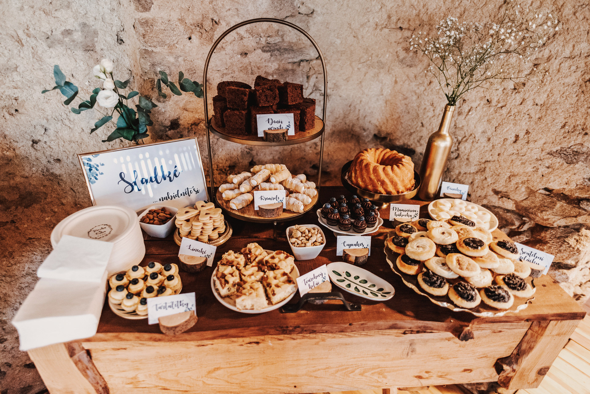 svatební cukroví, kremrole, zákusky, sladký bar
