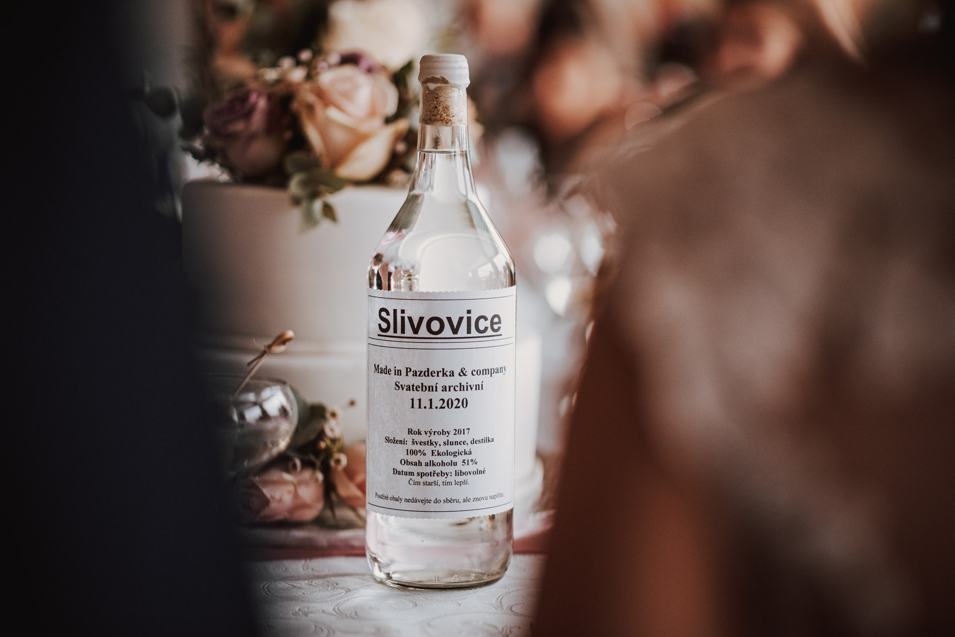 láhev domácí slivovice
