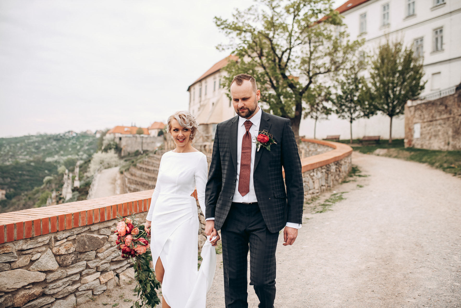 svatební portréty Znojmo - vyhlídka pod Hradem