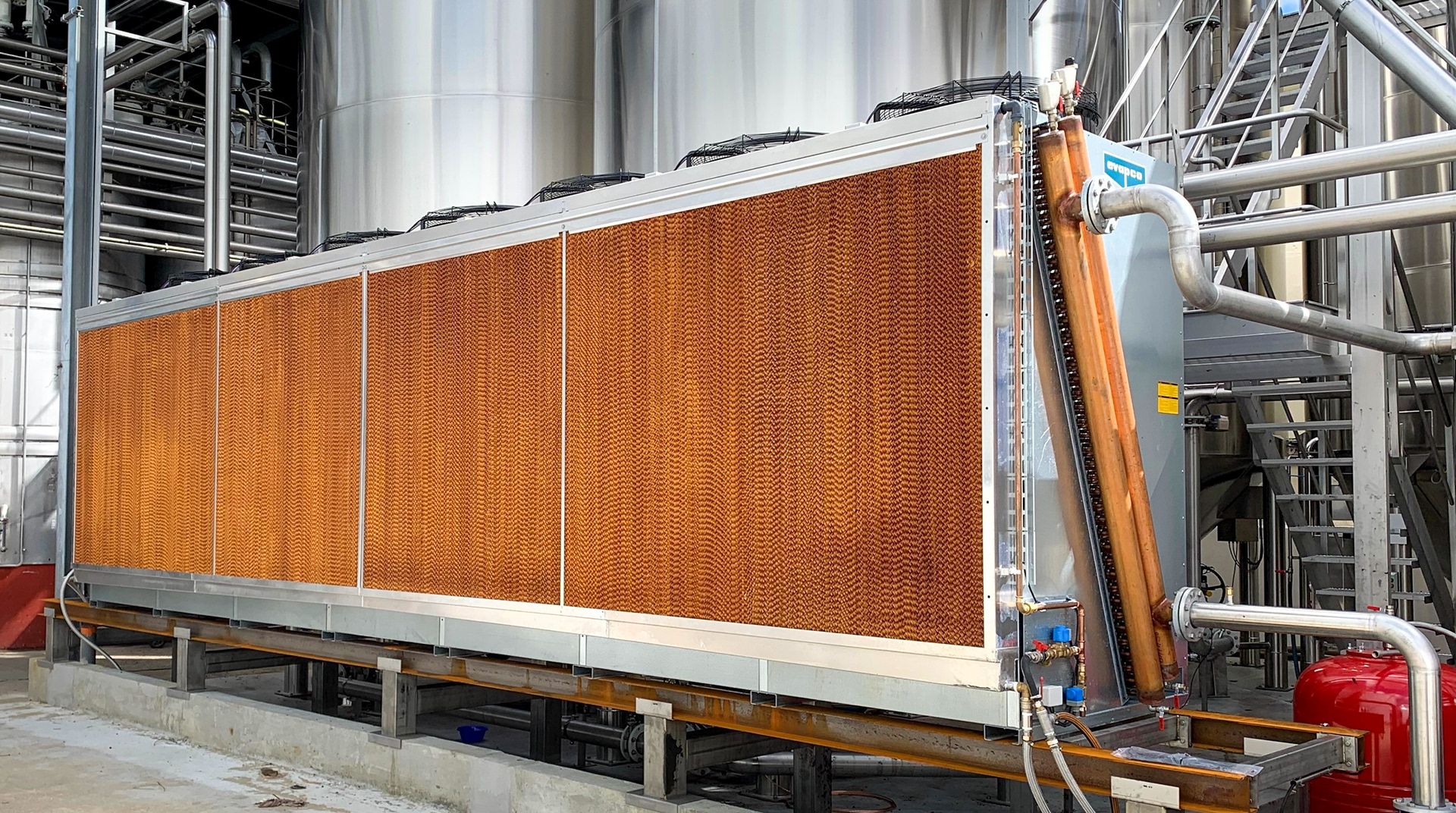 Aéroréfrigérant adiabatique Flexpad Evapco - Cave coopérative Gironde