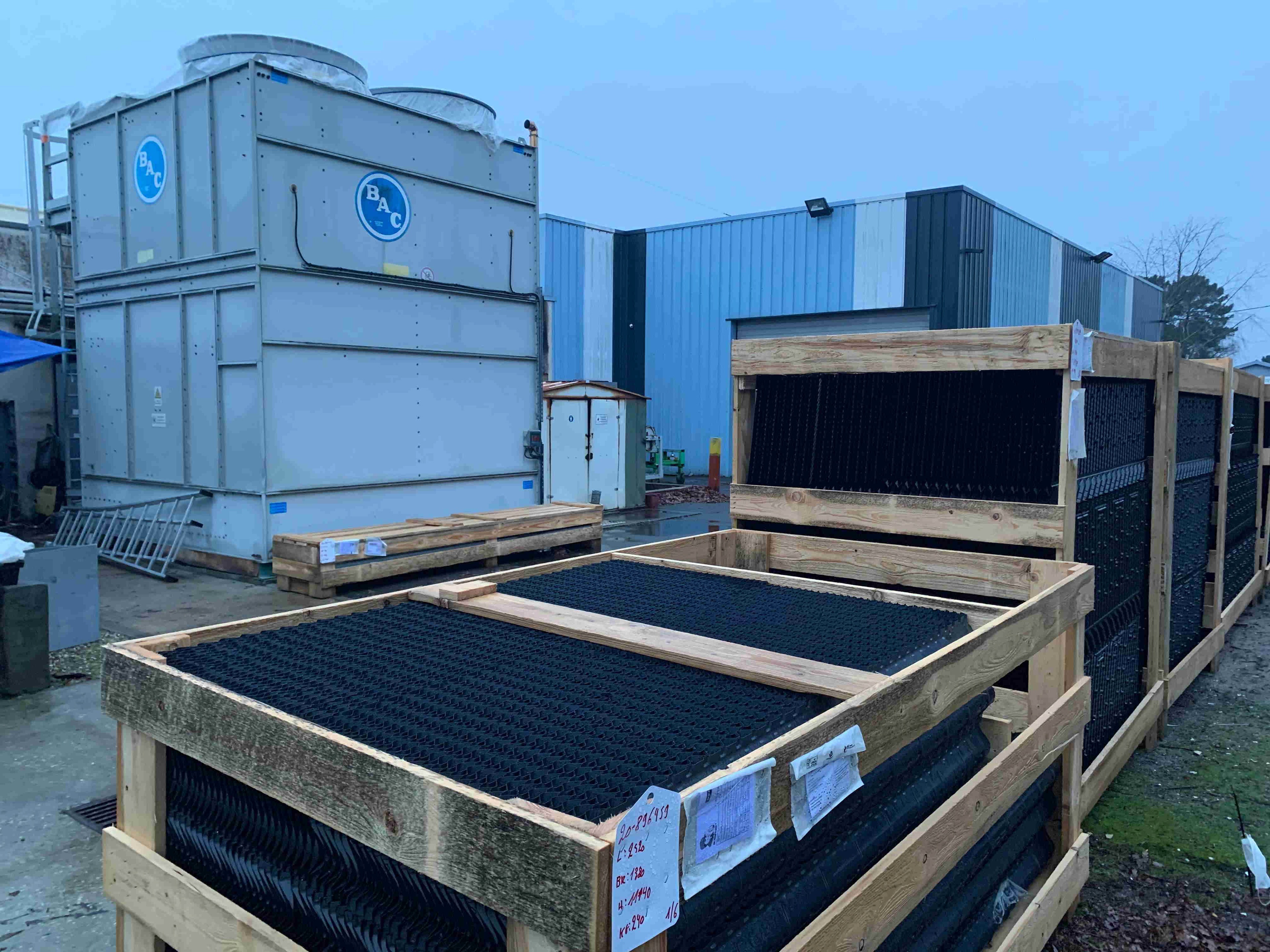 Packing et dévésiculeurs courants croisés