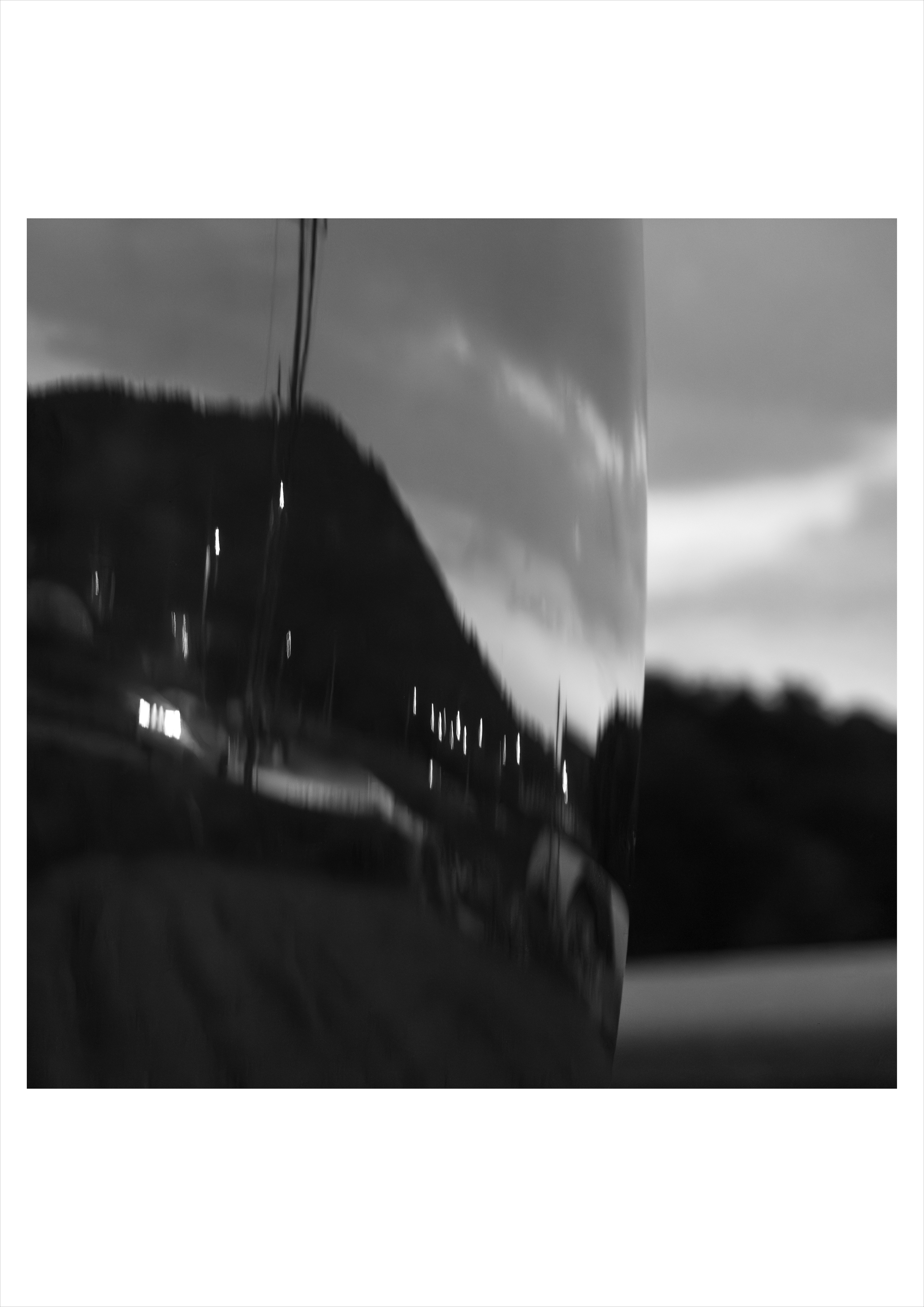 후진, Pigment Print, 420x594mm, 2023)